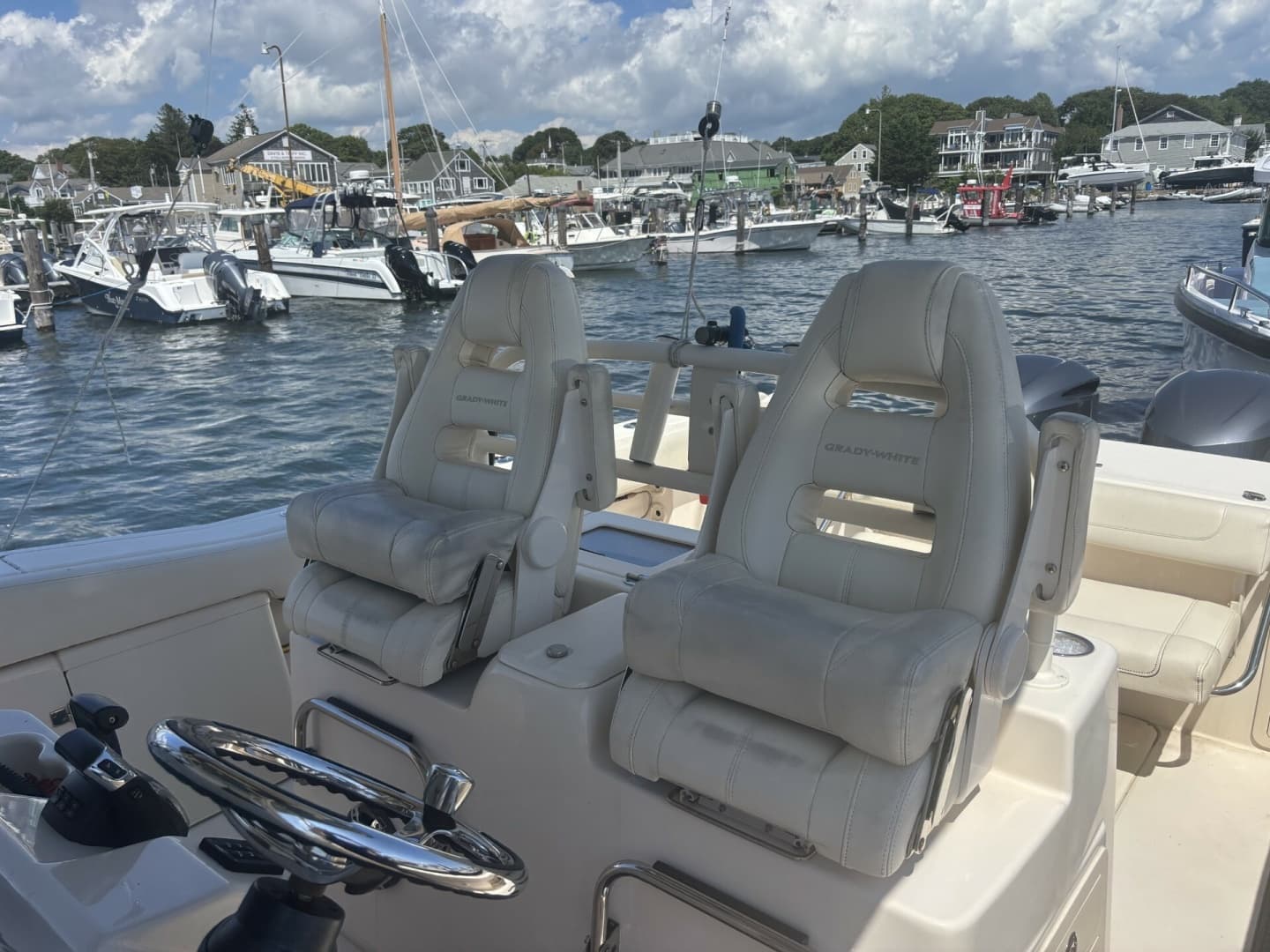 2021 Grady-White Boats Canyon 306 zum Verkauf in South Dartmouth, Massachusetts Center Console 4