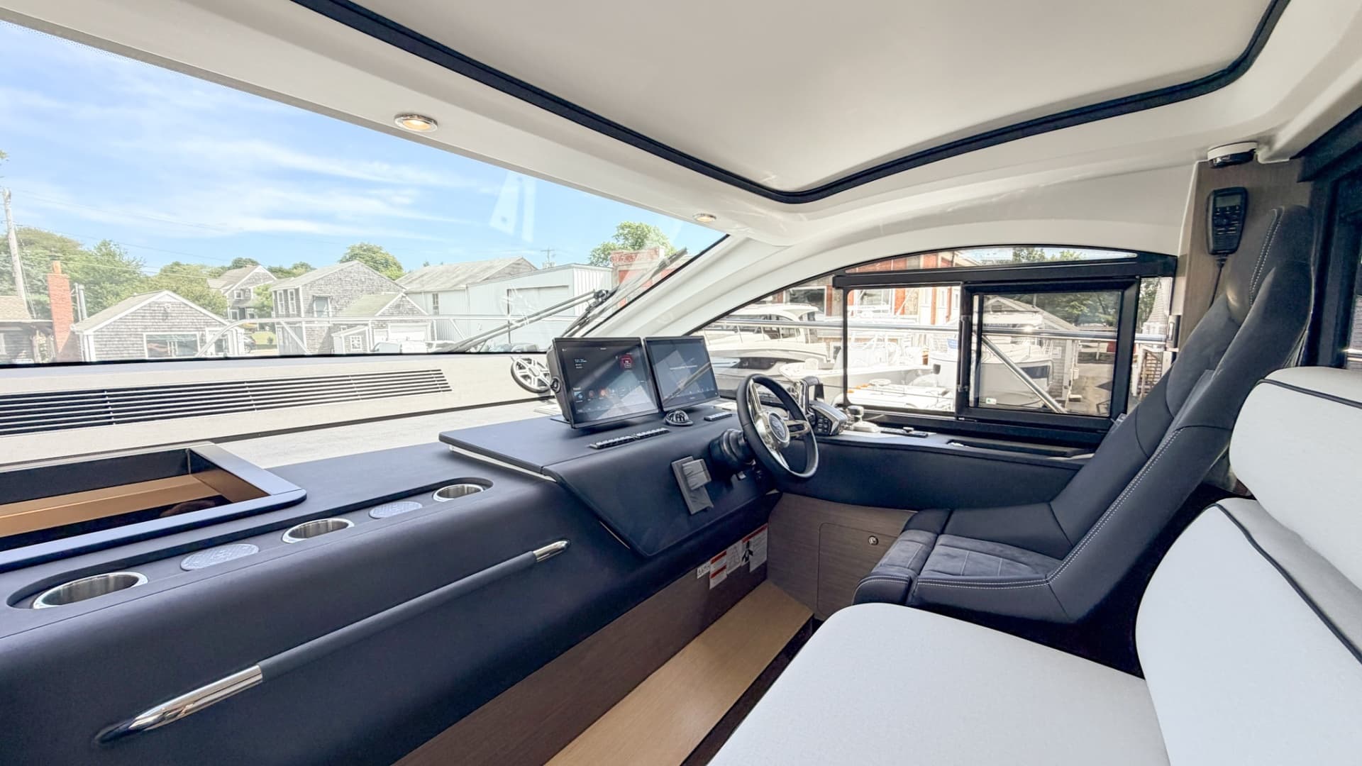 2027 Beneteau Gran Turismo 40 for Sale in South Dartmouth, Massachusetts Cruiser 5