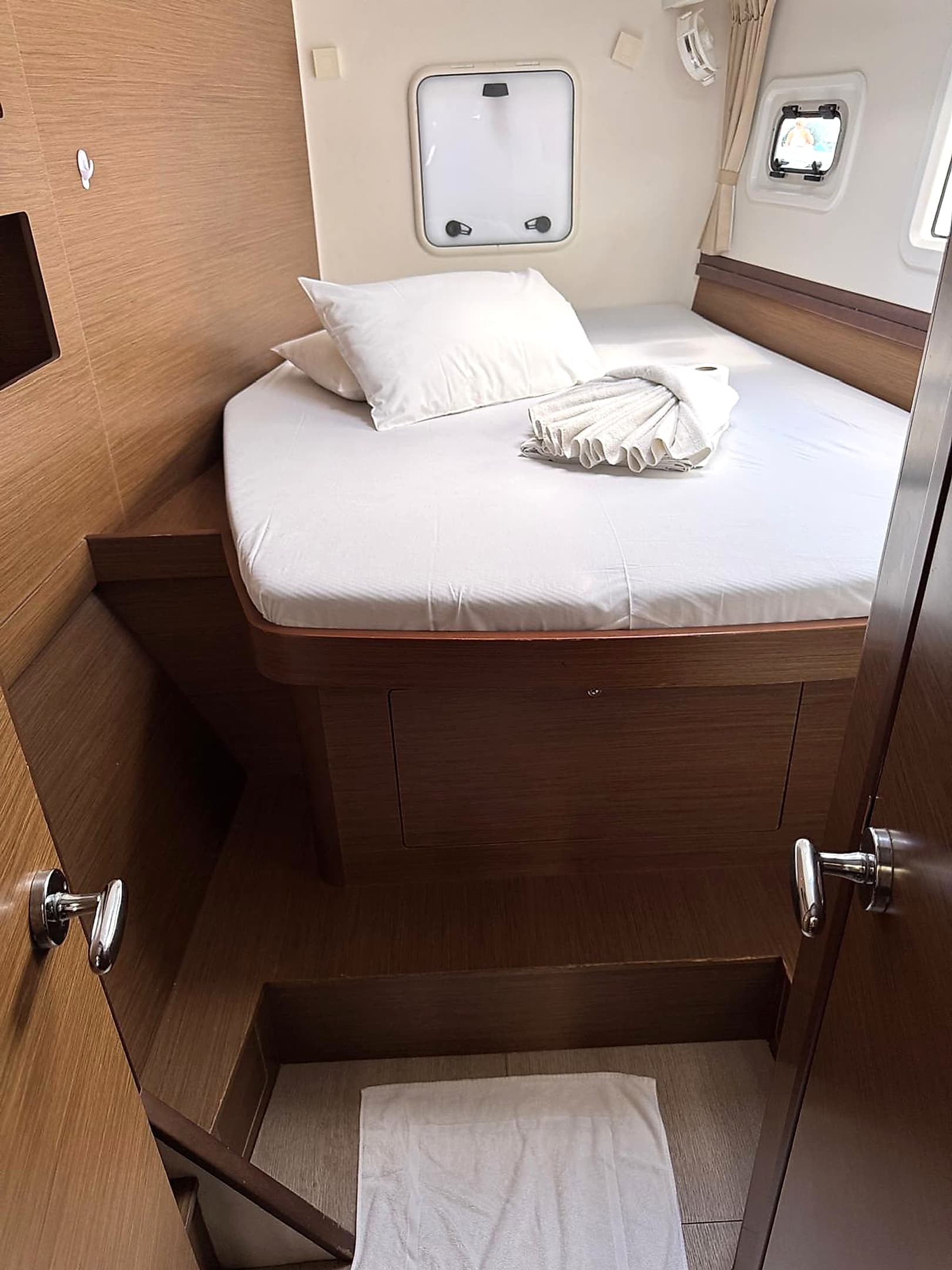 2018 Lagoon 42 for Sale in Fort-de-France, MQ Multi-Hull 4