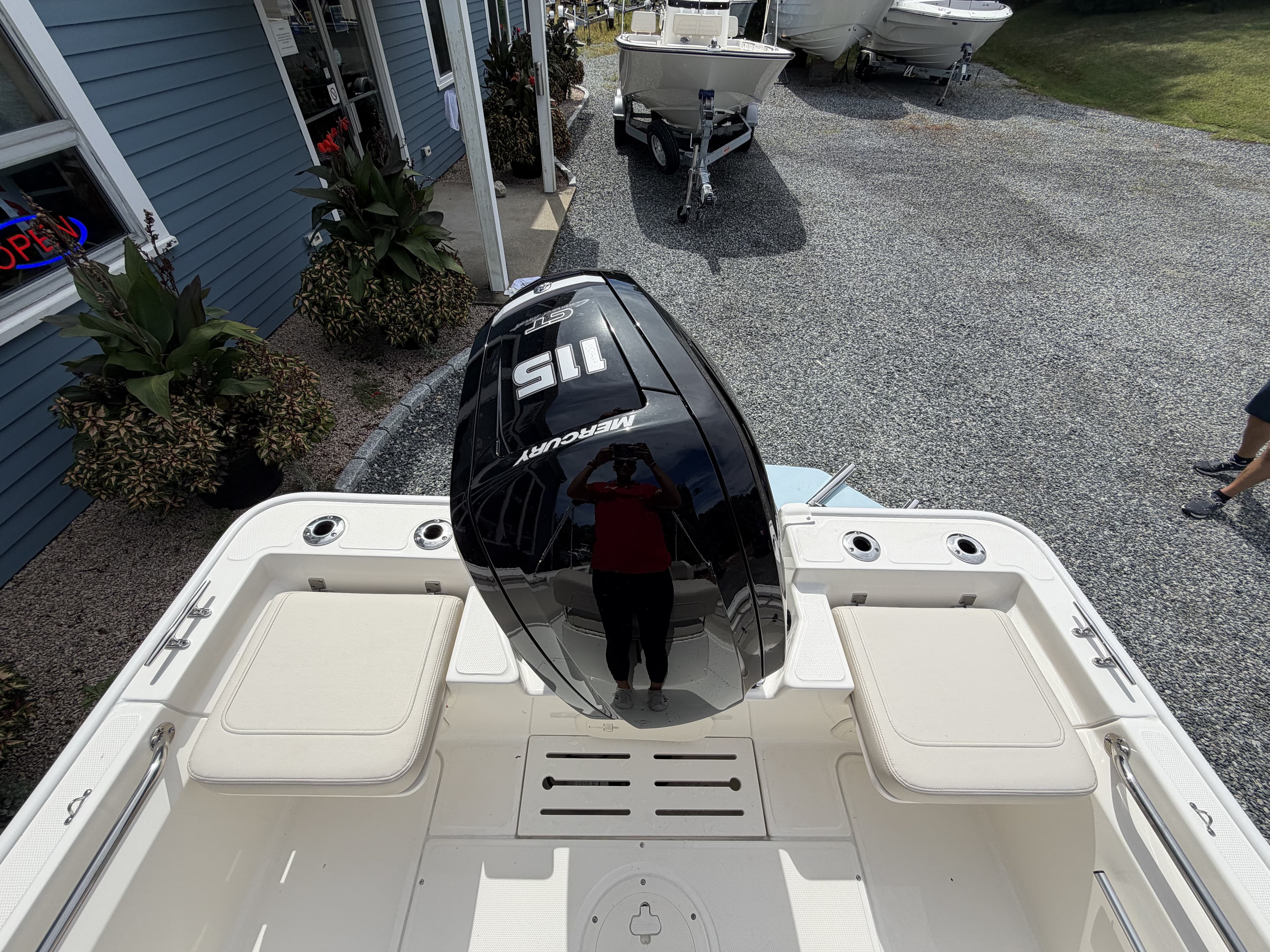 2027 Boston Whaler 170 Montauk zum Verkauf in Wakefield, RI Center Console 4
