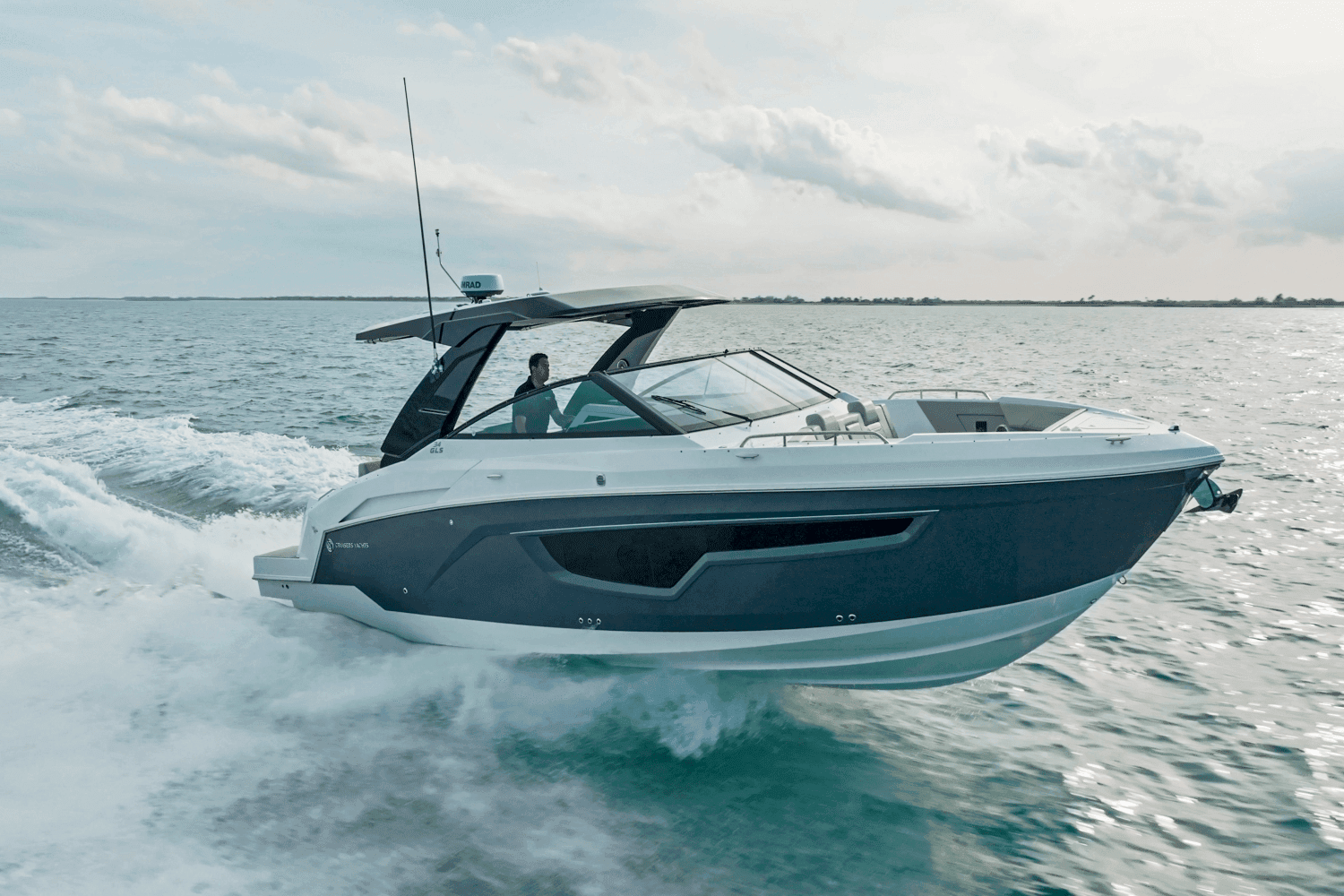 2027 Cruisers Yachts 34 GLS OB for Sale in Venice, Florida Bowrider