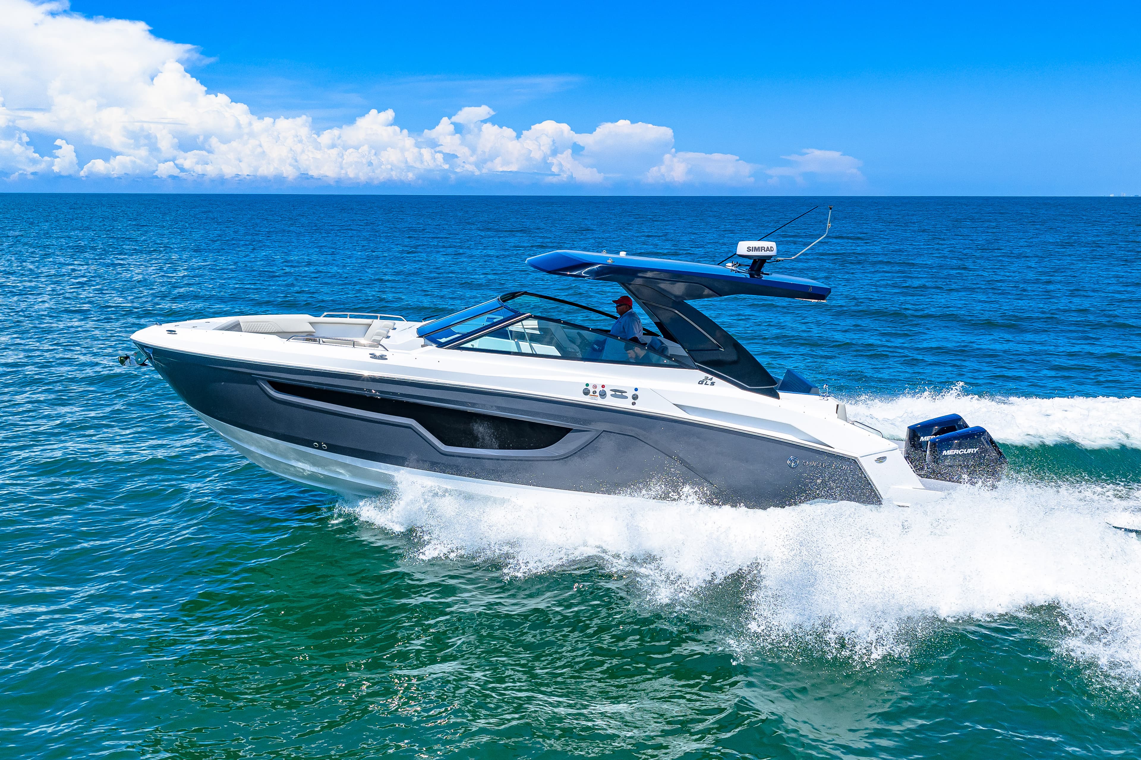 2027 Cruisers Yachts 34 GLS OB for Sale in Venice, Florida Sport Cruiser 2