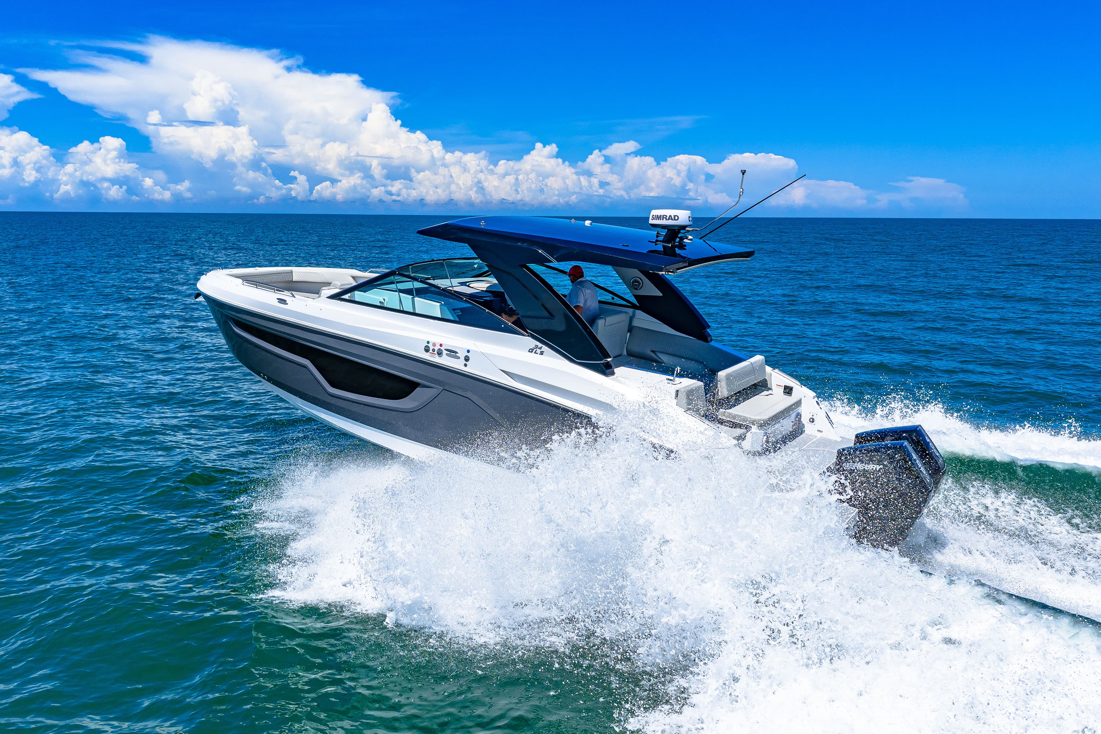 2027 Cruisers Yachts 34 GLS OB for Sale in Venice, Florida Sport Cruiser 3