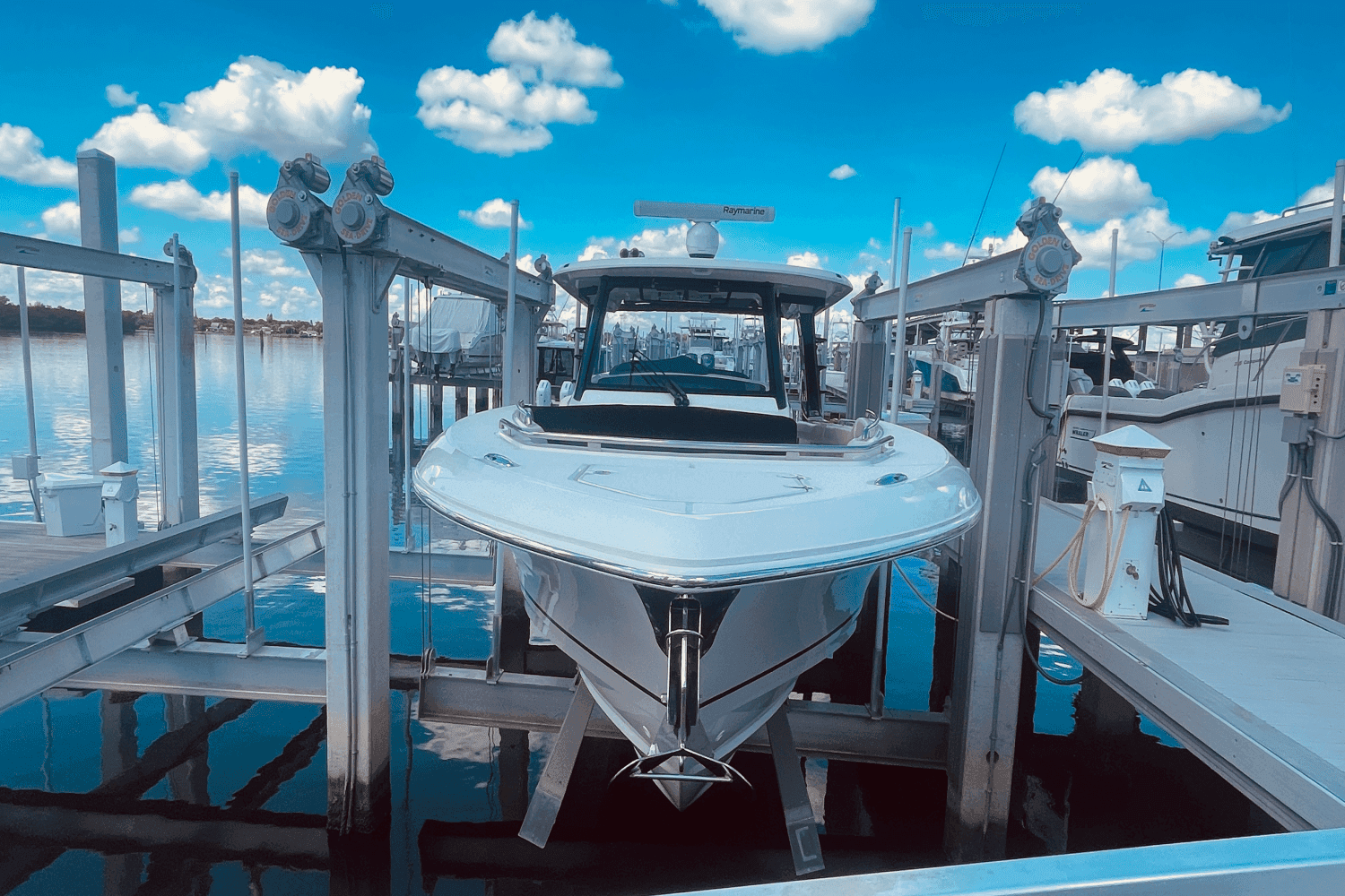 2023 Boston Whaler 350 Realm for Sale in Stuart, FL Bowrider 3