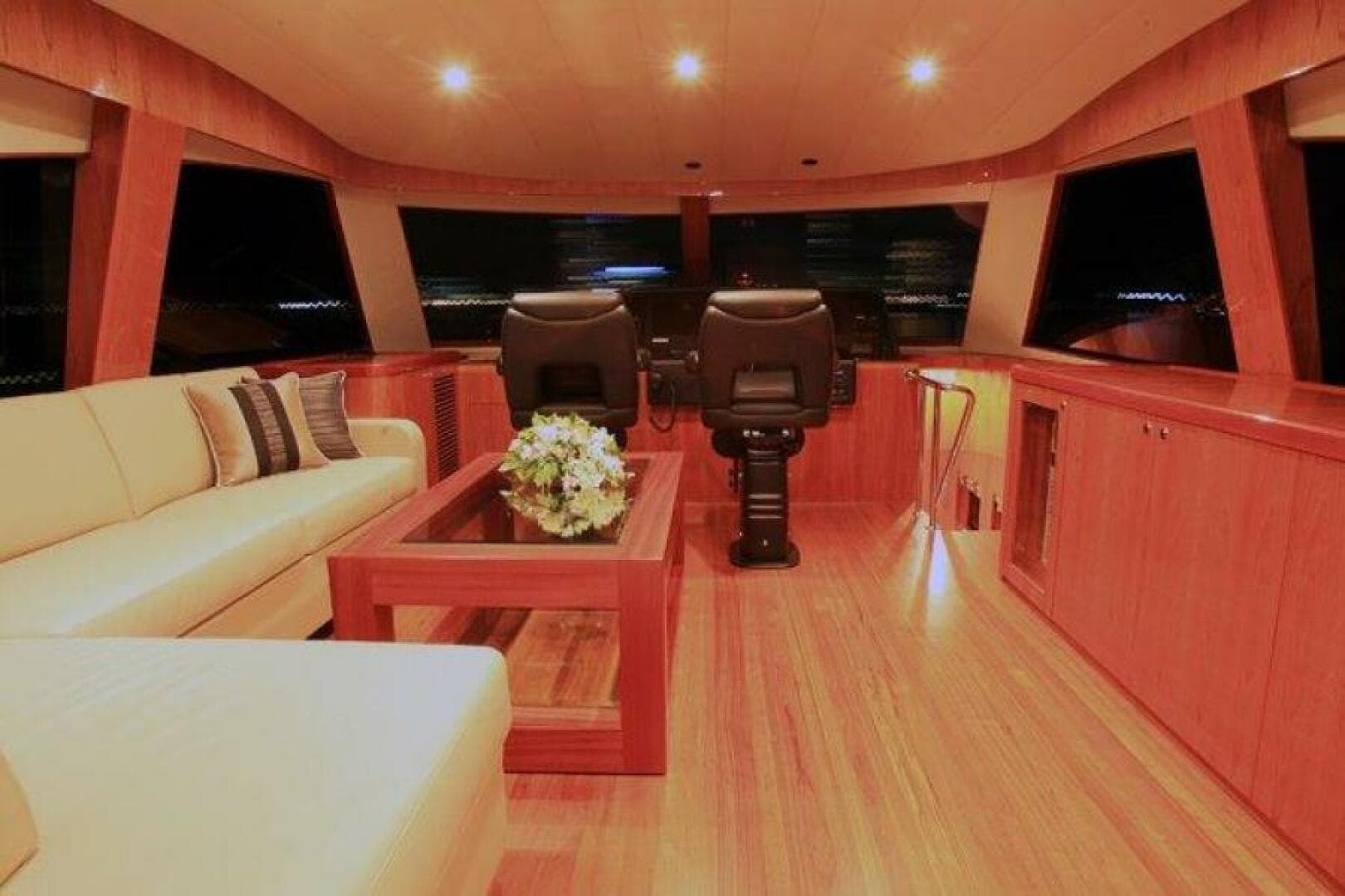2027 Johnson Yachts 83 a la venta en Kaohsiung, TW Motor Yacht 5