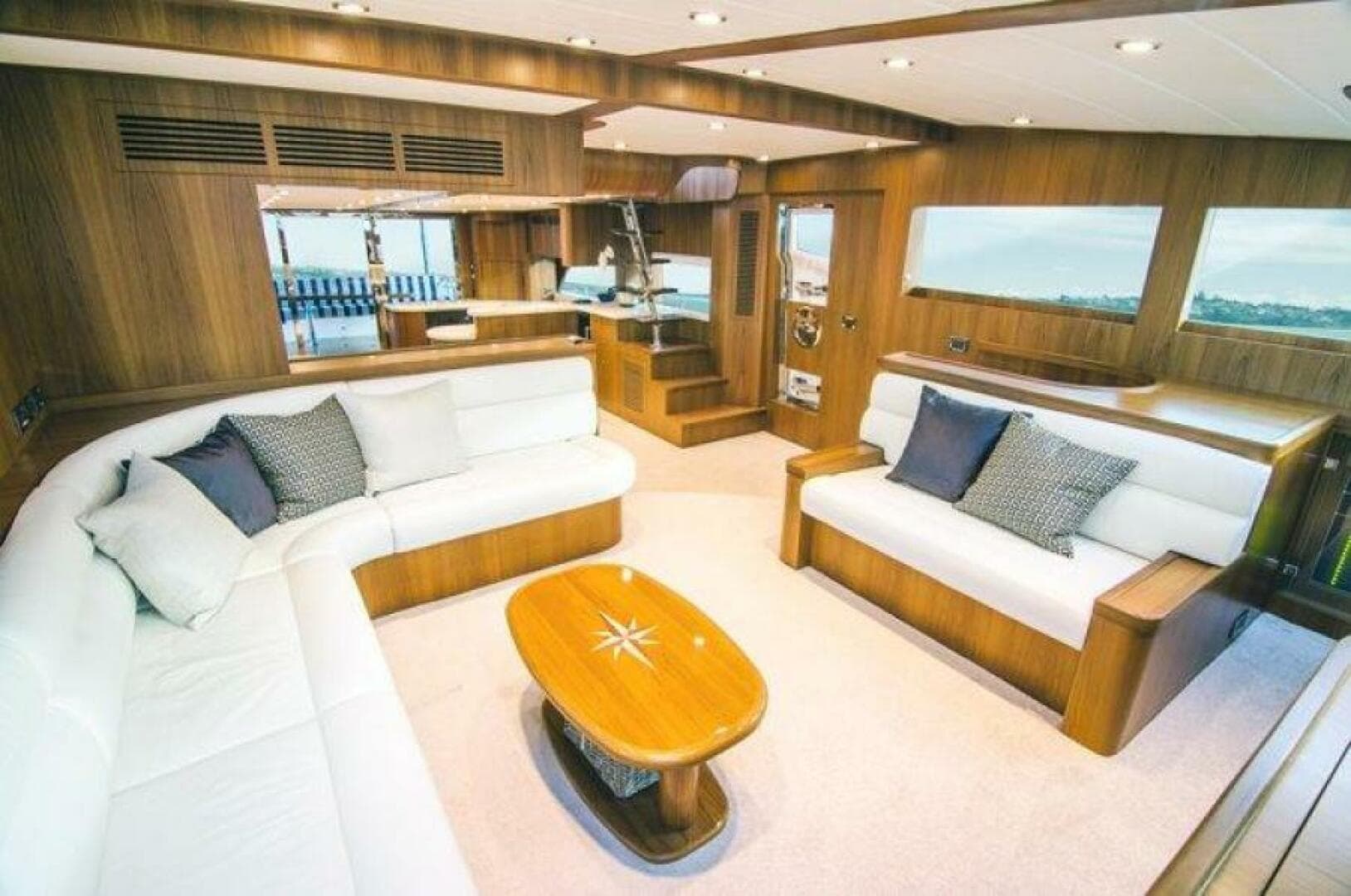 2027 Johnson Yachts 83 for Sale in Kaohsiung, TW Flybridge 2