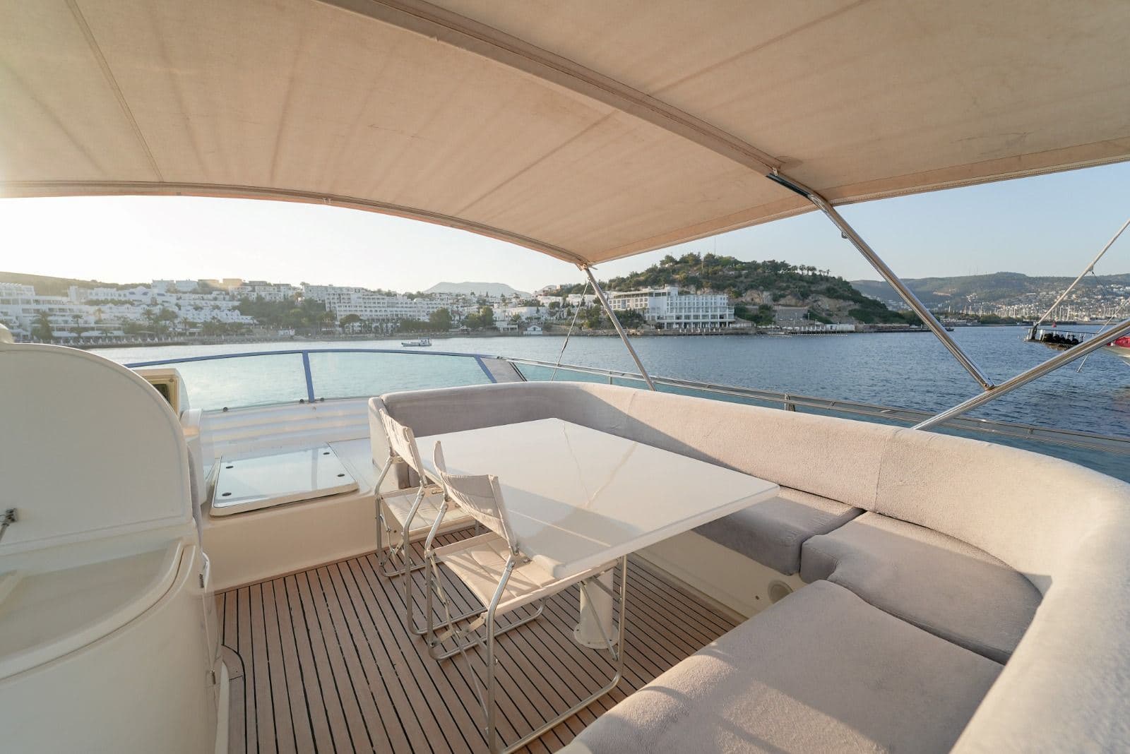 2001 Ferretti Yachts 80 te koop in Bodrum, TR Motor Yacht 5