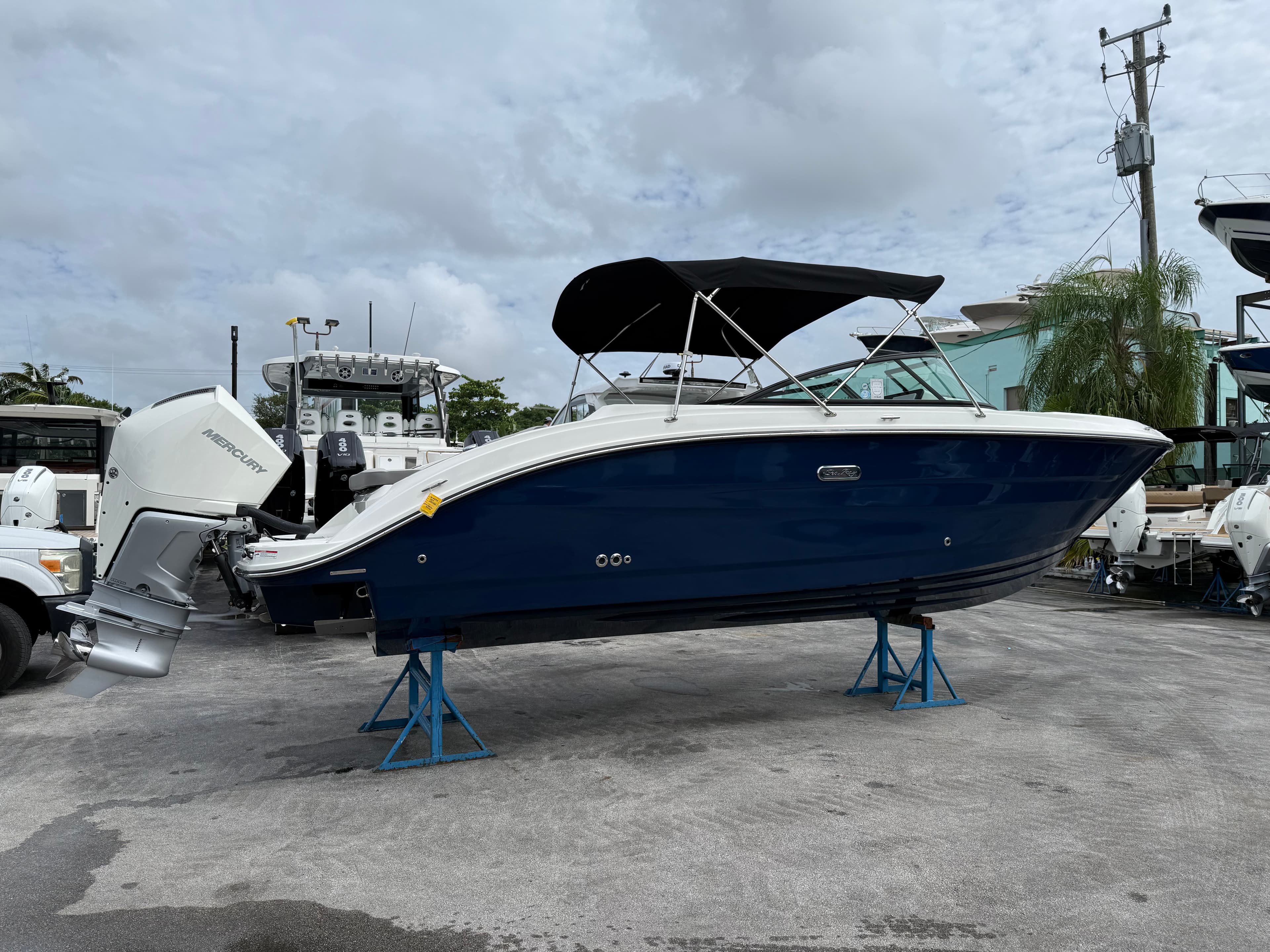 2026 Sea Ray SDX 250 Outboard for Sale in Miami, FL Bowrider 5