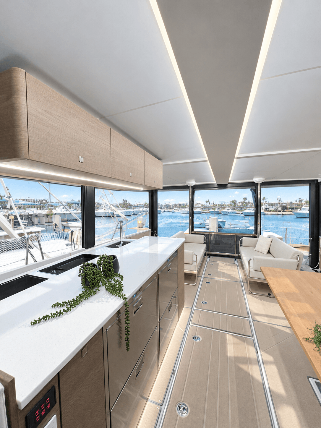 2027 Jeanneau Sea Loft 480 for Sale in Cogolin, FR Power Catamarans 3