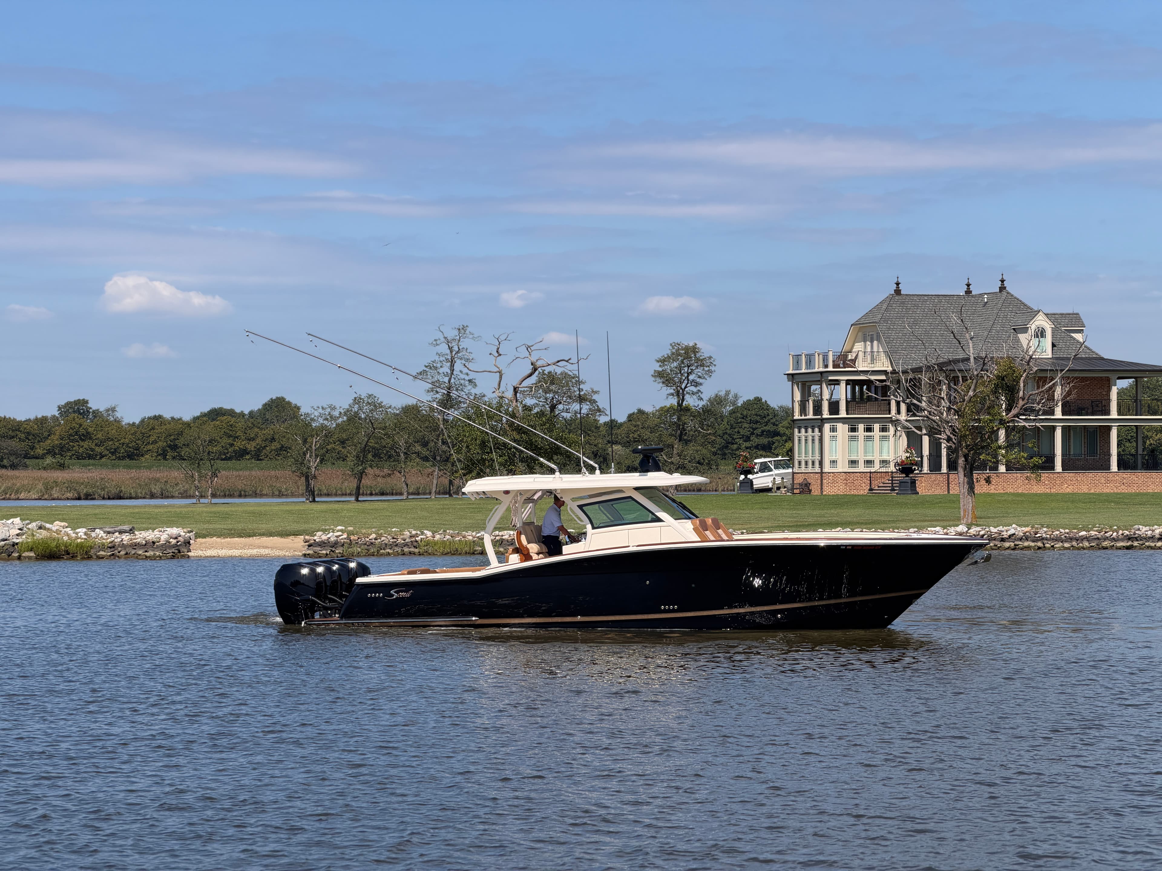 2019 Scout Boats 380 LXF for Sale in Grasonville, MD Center Console