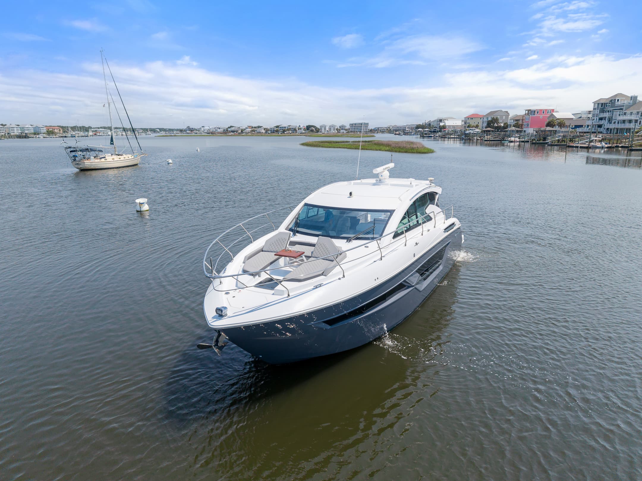 2023 Cruisers Yachts 46 Cantius zum Verkauf in Wrightsville Beach, North Carolina Express Cruiser 3
