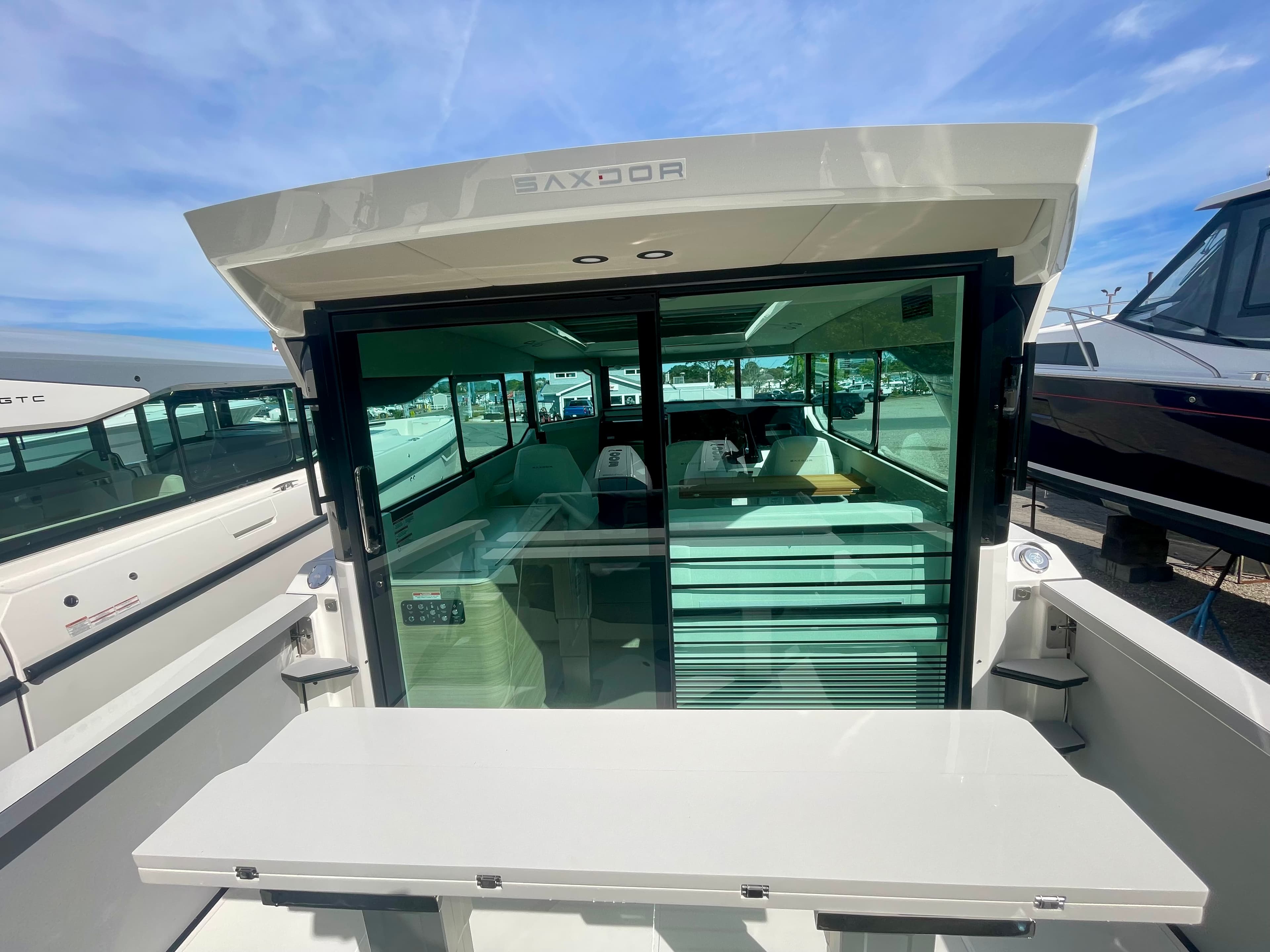 2026 Saxdor 320 GTC in vendita a Huntington, NY Pilothouse 5