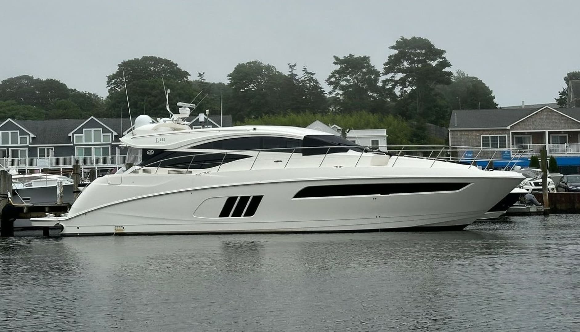 2018 Sea Ray L590 for Sale in Mystic, Connecticut Motor Yacht