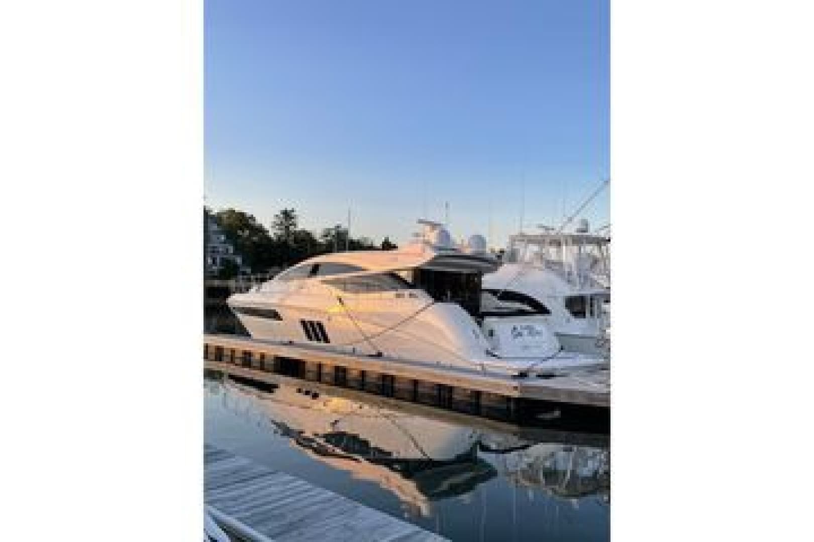 2018 Sea Ray L590 for Sale in Mystic, Connecticut Motor Yacht 3