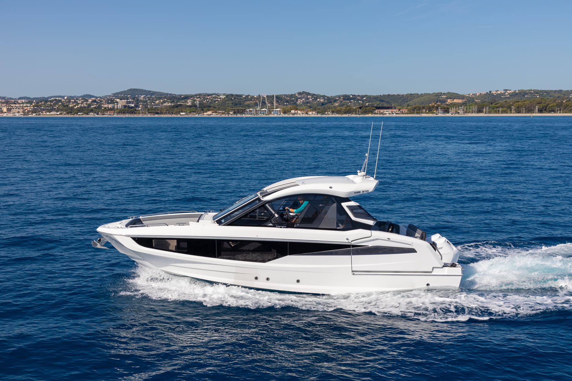 2027 Galeon Yachts 335 GTO zum Verkauf in Somers Point, New Jersey Sport Cruiser
