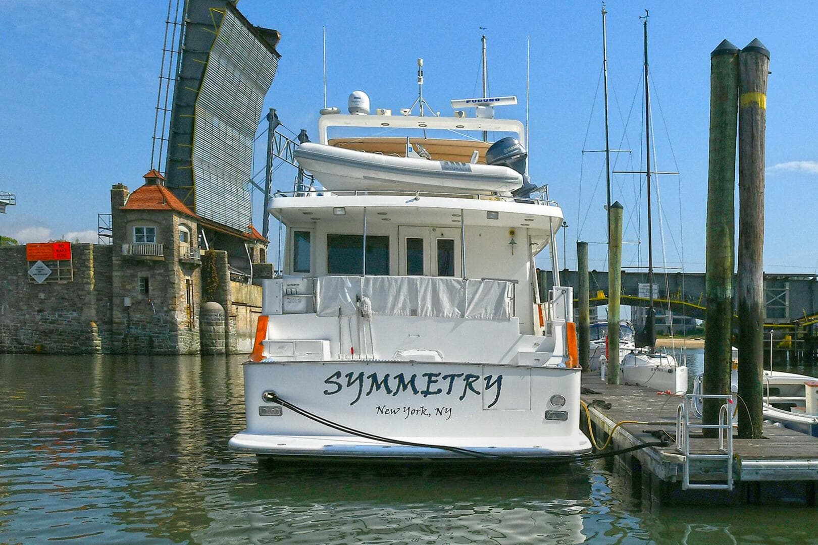 2002 Grand Alskan 64 Flushdeck a la venta en New Rochelle, New York Motor Yacht 4