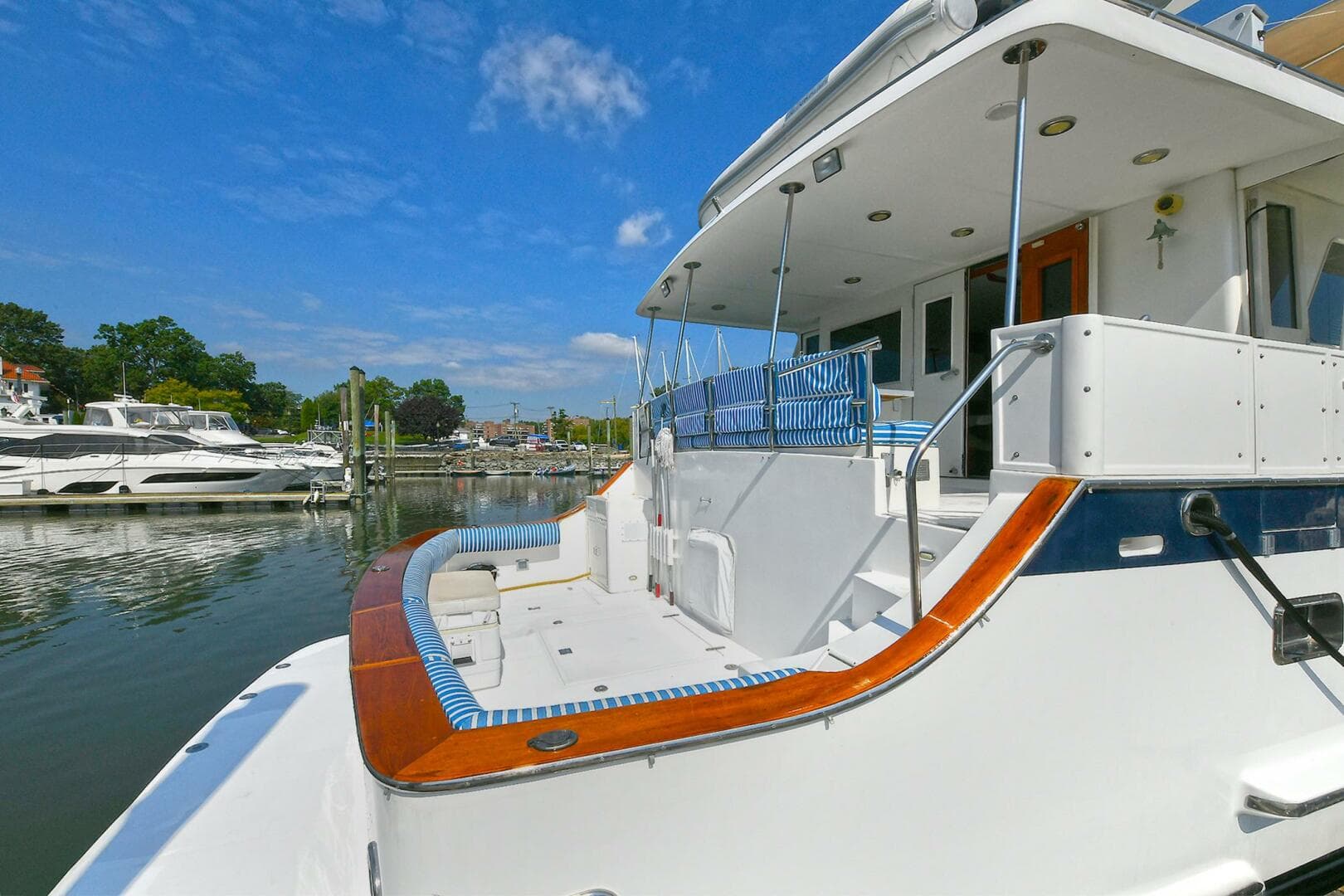 2002 Grand Alskan 64 Flushdeck a la venta en New Rochelle, New York Motor Yacht 5