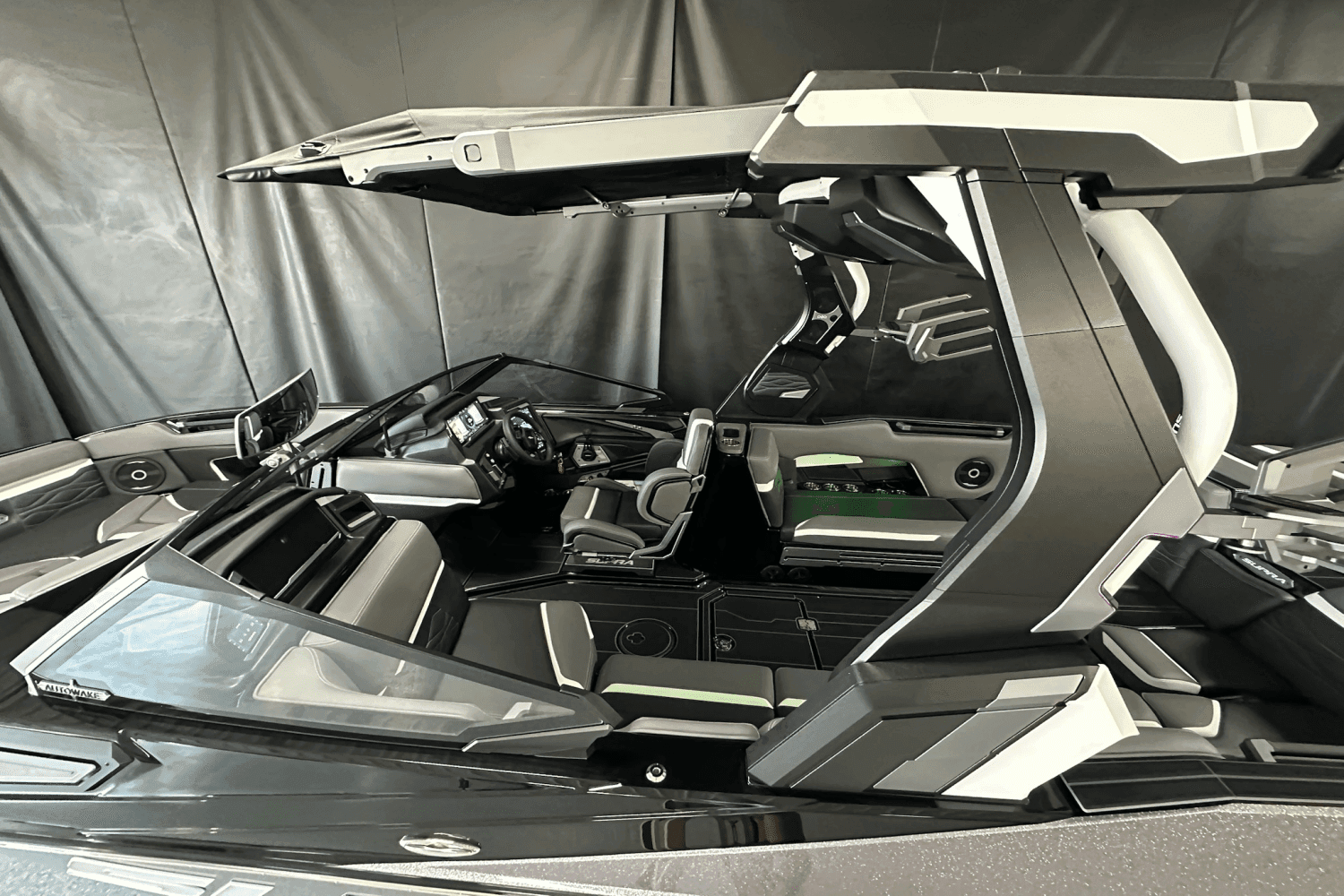 2026 Supra SE zum Verkauf in Nisswa, Minnesota Ski Boat 2