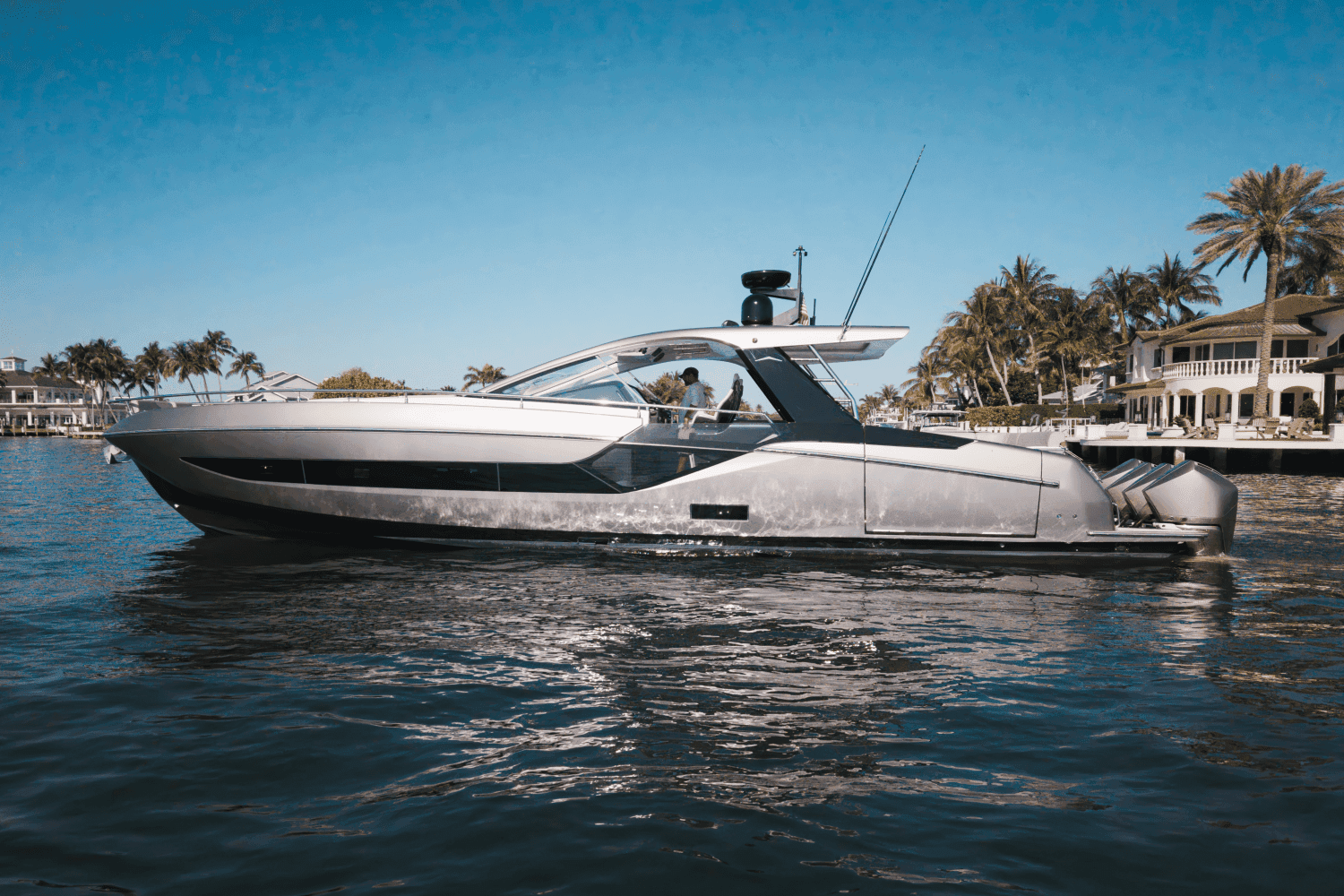 2021 Azimut Verve 47 zum Verkauf in Naples, FL Express Cruiser 2