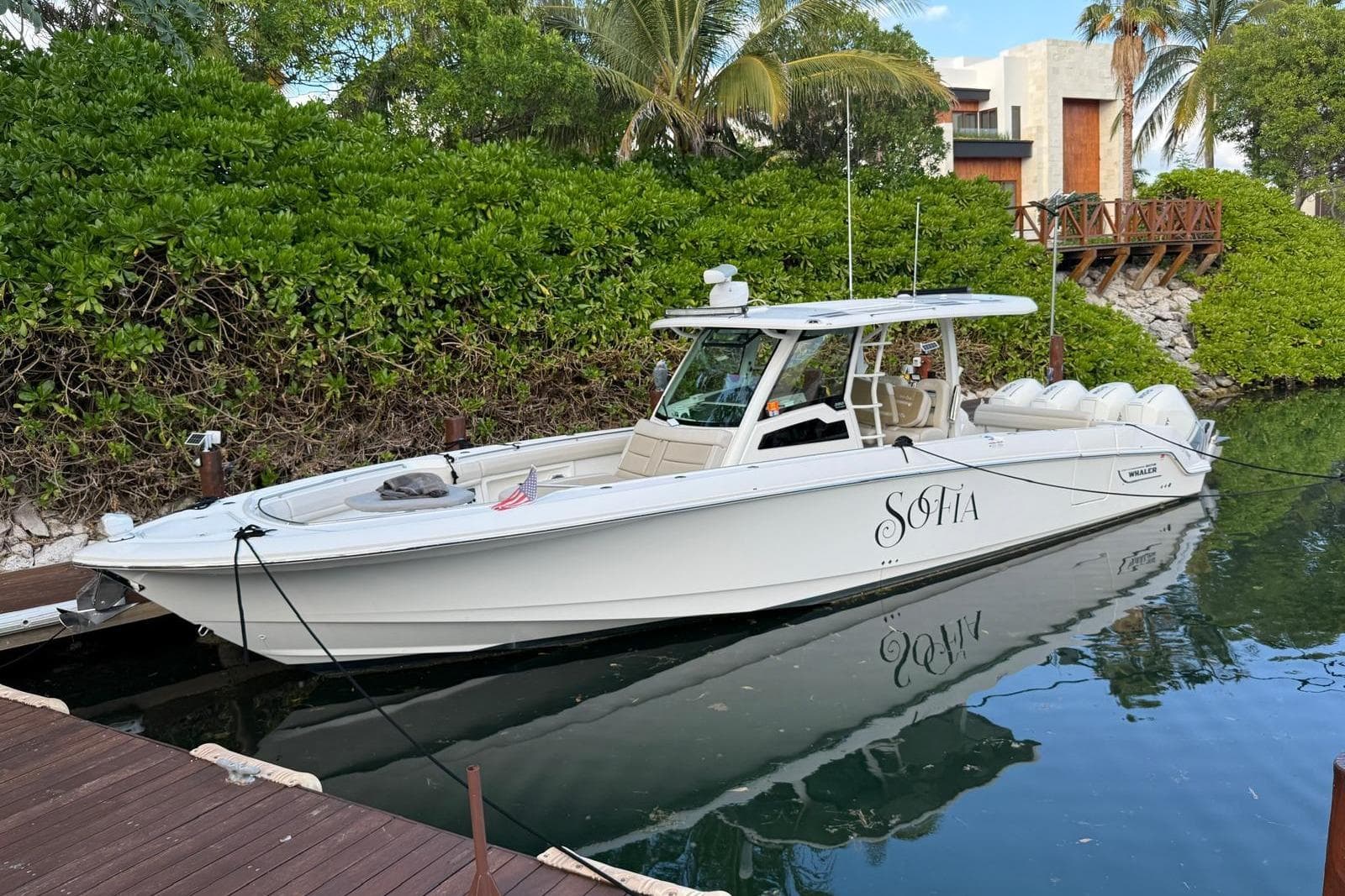 2021 Boston Whaler 380 Outrage zum Verkauf in Miami, Florida Center Console 3