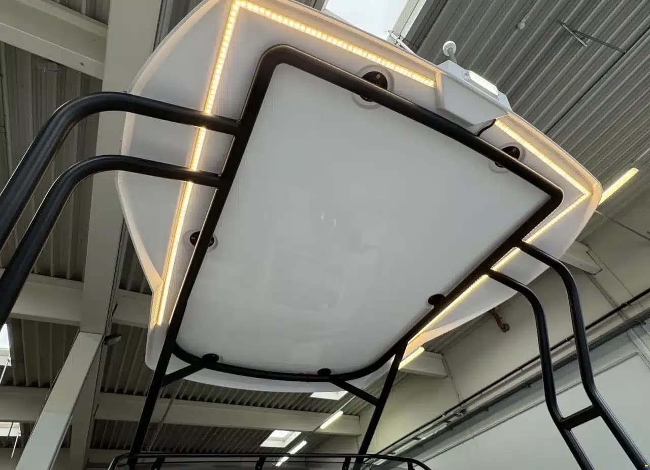 2027 Beneteau Flyer 8 SUNdeck zum Verkauf in Viladamat, ES Center Console 4