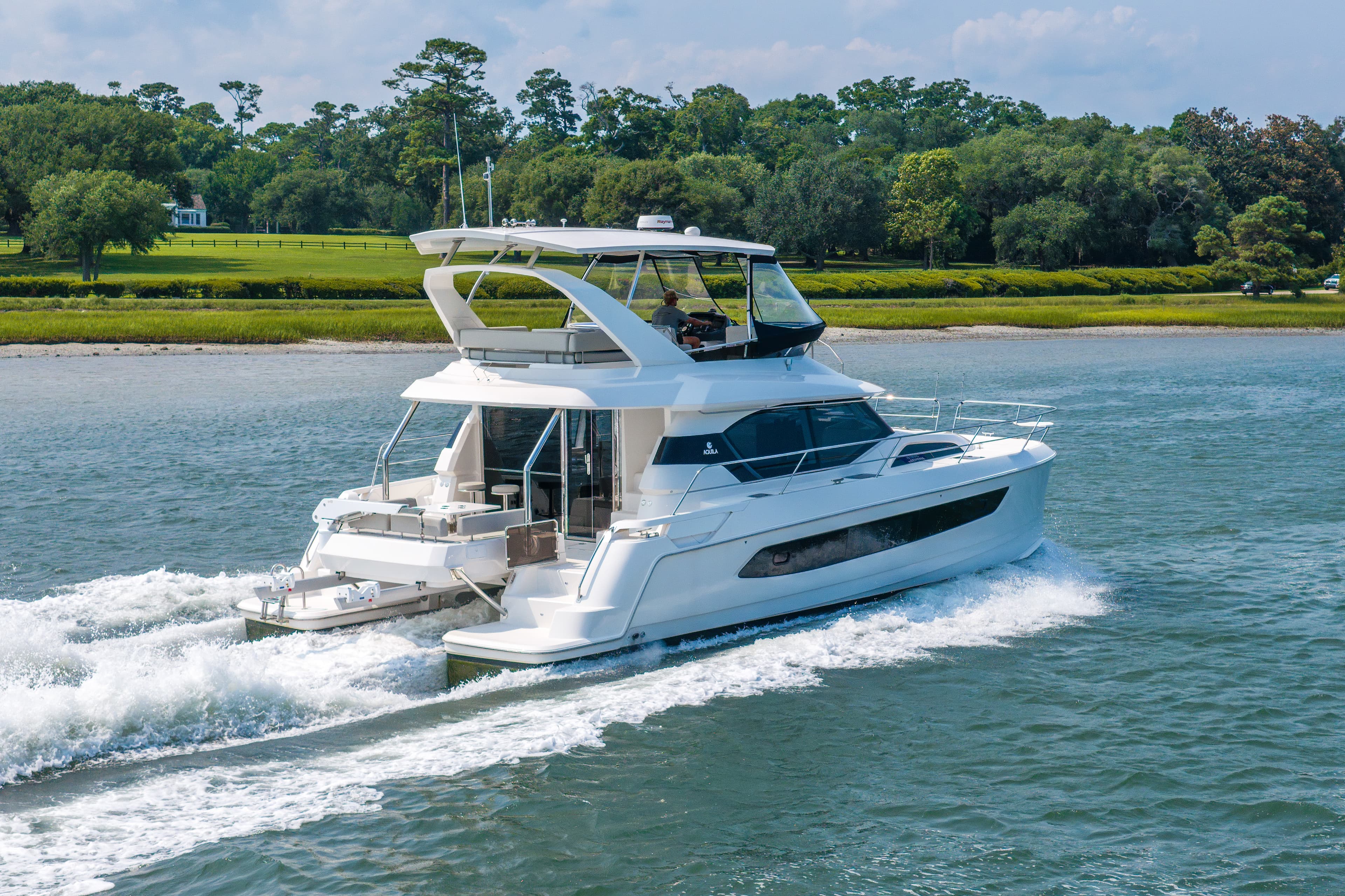 2025 Aquila 44 Yacht zum Verkauf in Wrightsville Beach, North Carolina Power Catamarans 2
