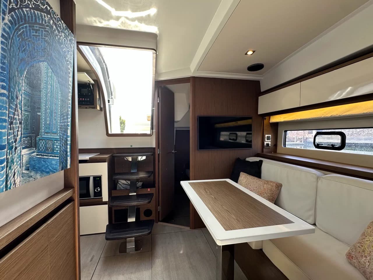 2017 Jeanneau Leader 40 for Sale in L'Escala, ES Express Cruiser 4