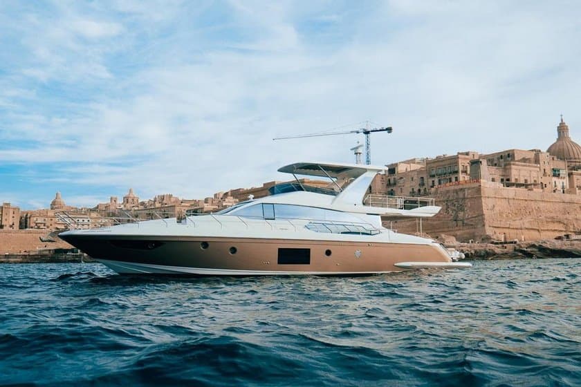 2017 Azimut 66 Flybridge a la venta en Messina, IT Motor Yacht