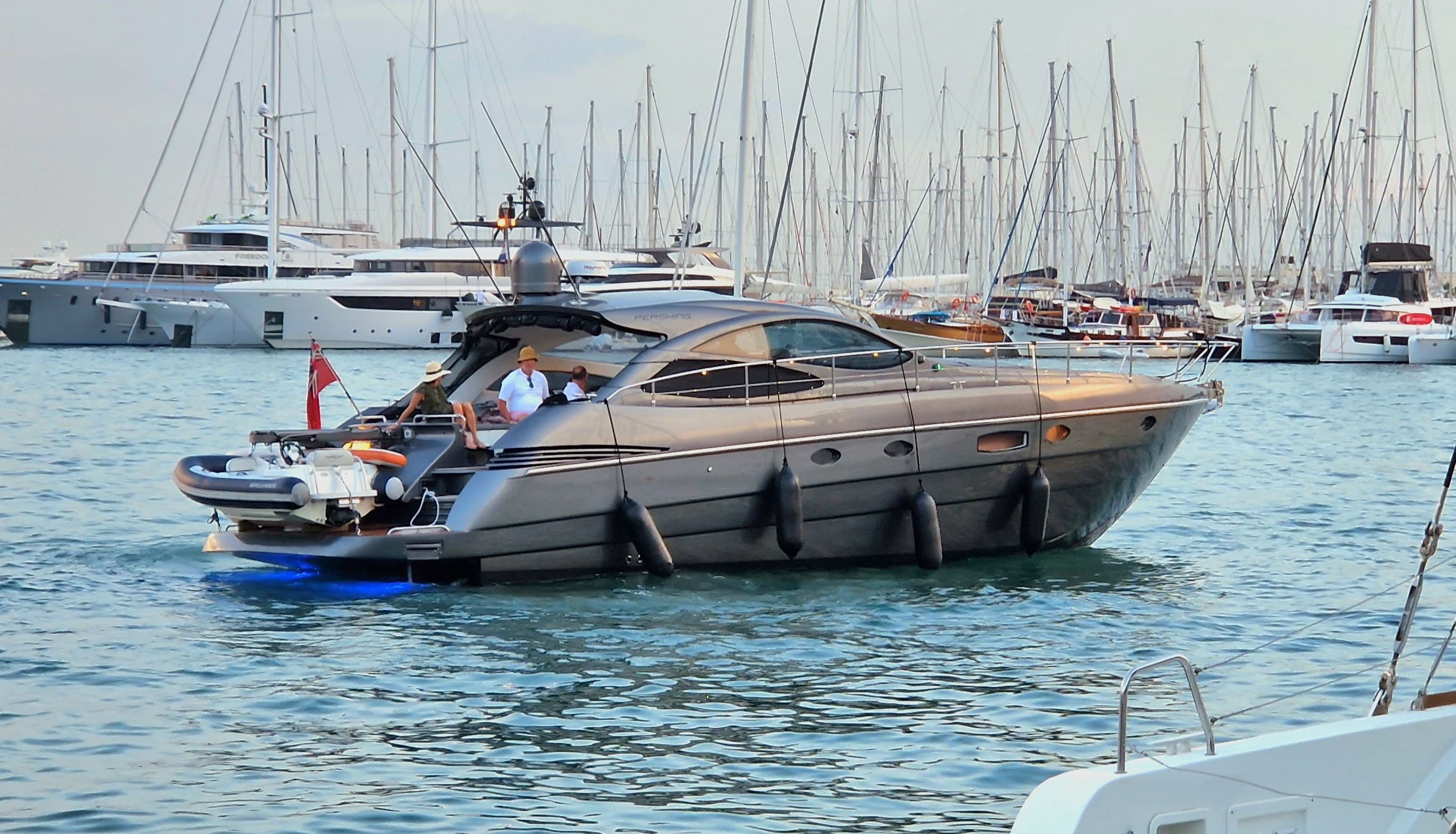 2004 Pershing 50' for Sale in Trogir, HR Express Cruiser 4