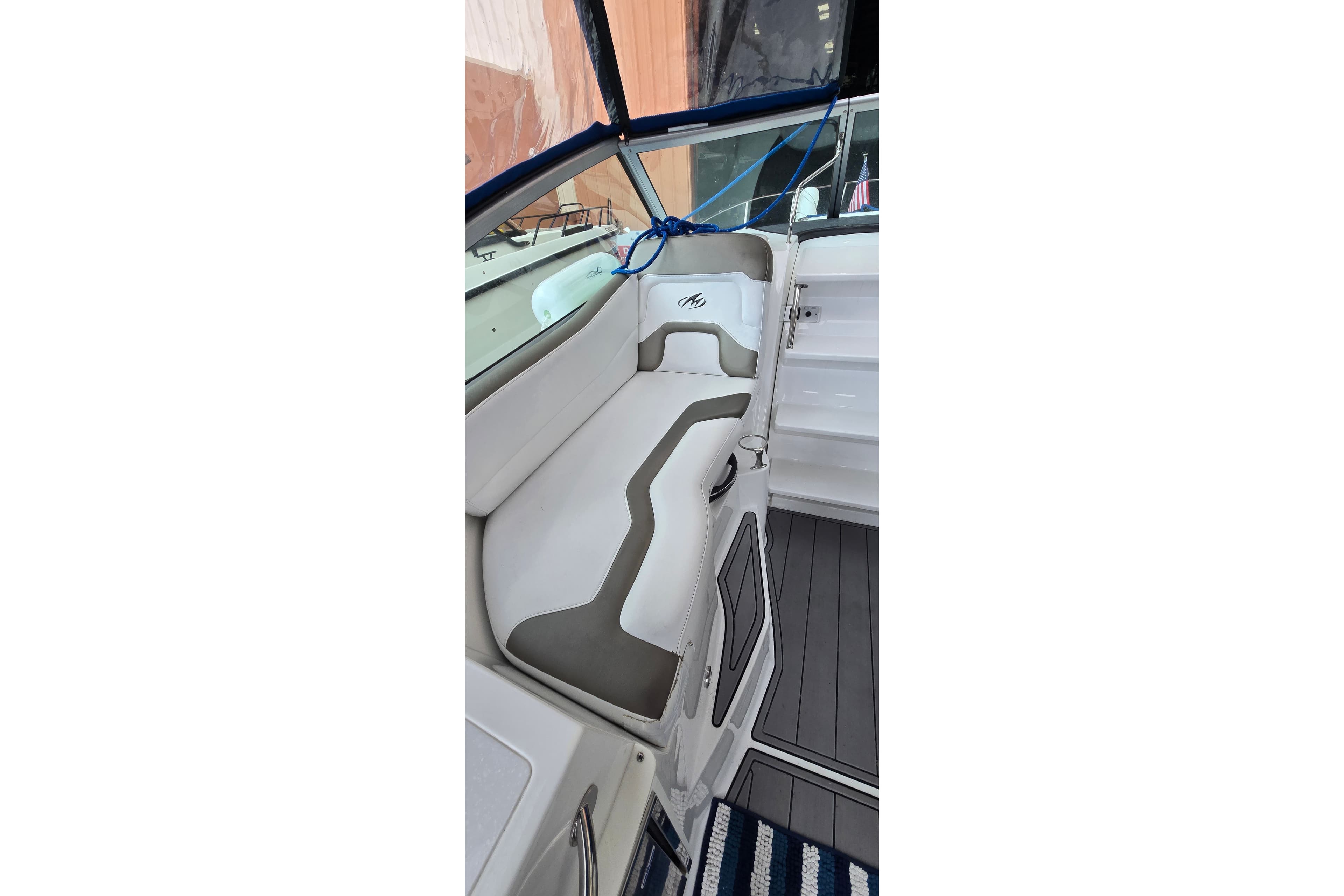 2019 Monterey 295 Sport Yacht for Sale in Miami, FL Sport Cruiser
