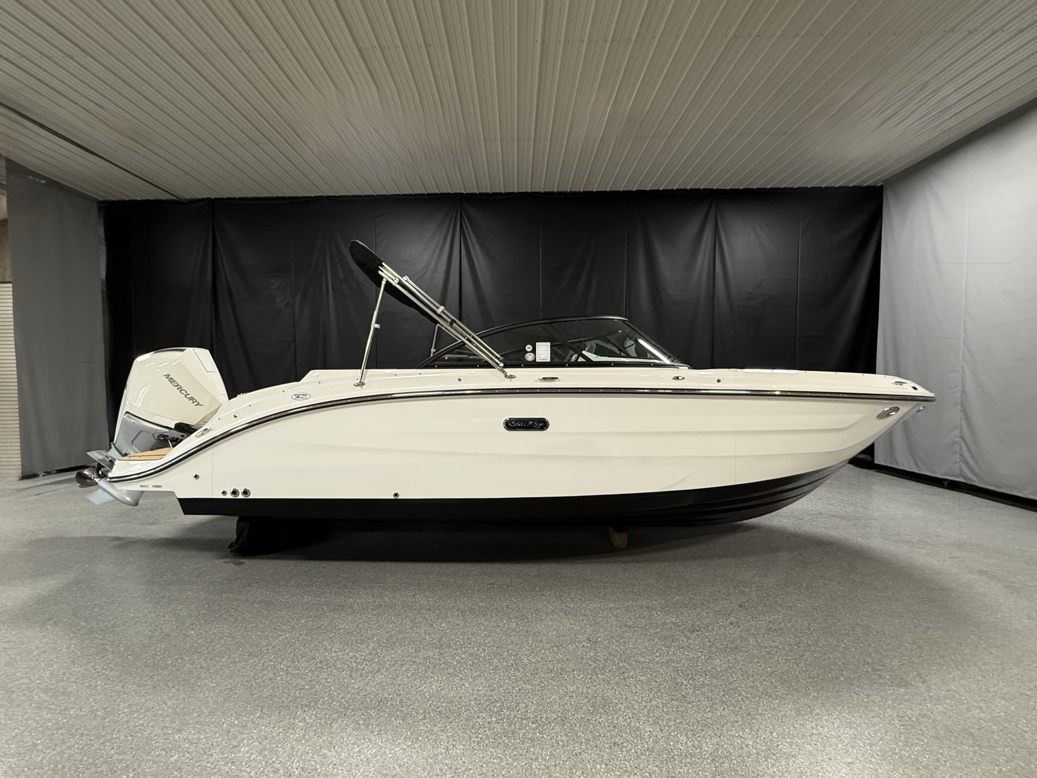 2026 Sea Ray SDX 230 Outboard for Sale in Nisswa, Minnesota Bowrider