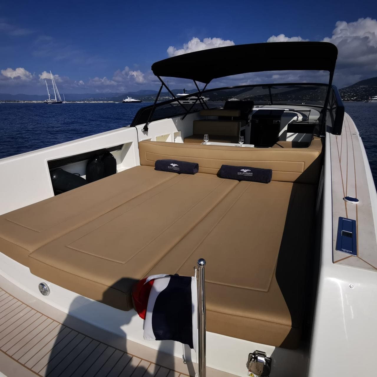 2021 VanDutch Yachts 40 in vendita a Cogolin, FR Day Boats 4