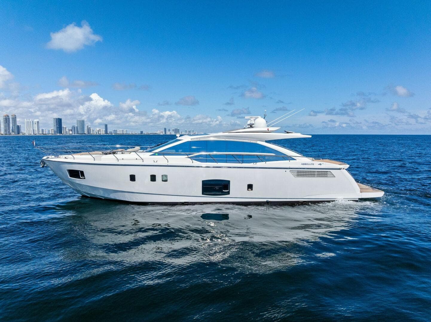 2013 Absolute 64 STY zum Verkauf in North Miami Beach, Florida Motor Yacht 2