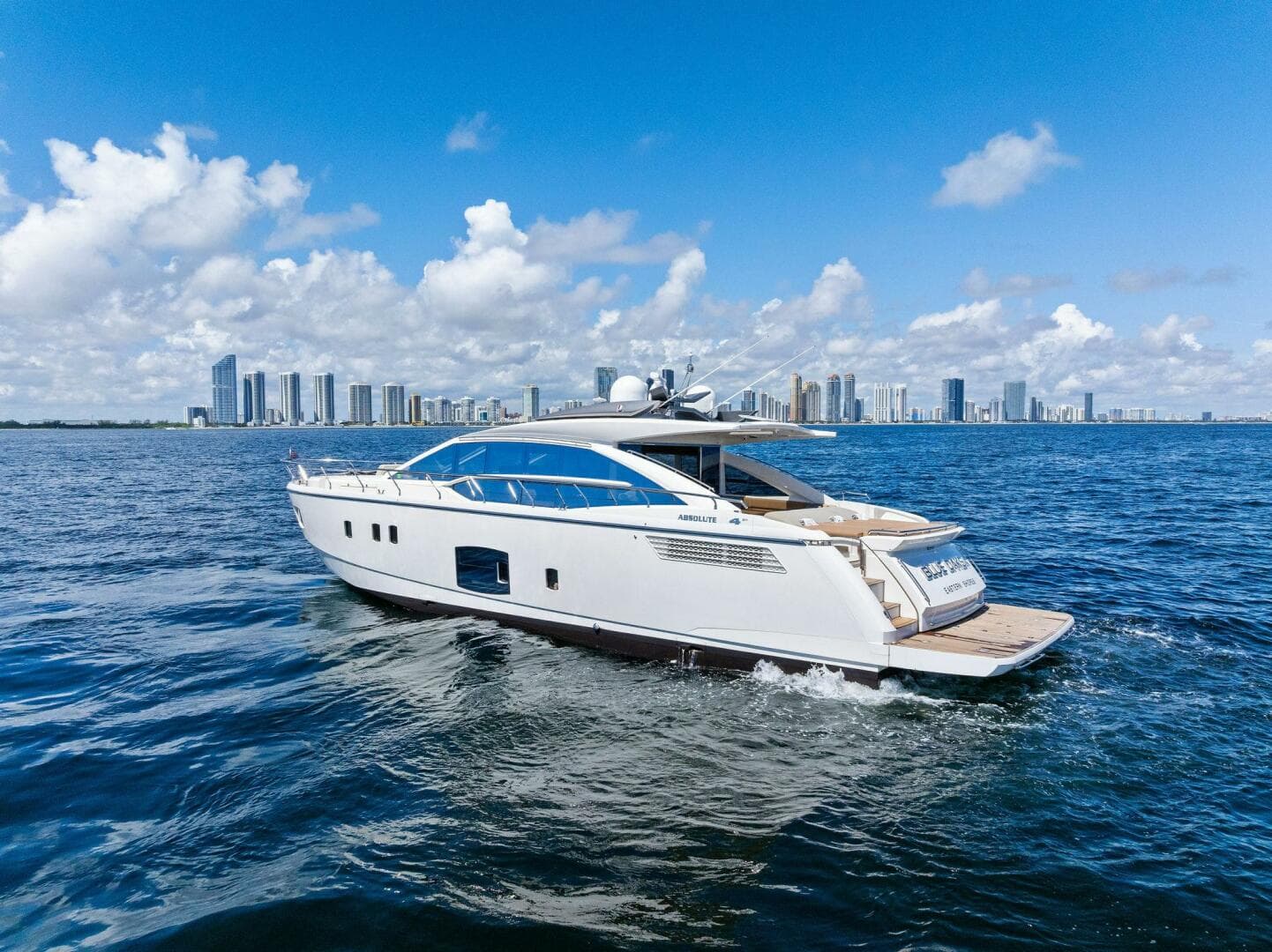 2013 Absolute 64 STY zum Verkauf in North Miami Beach, Florida Motor Yacht 3