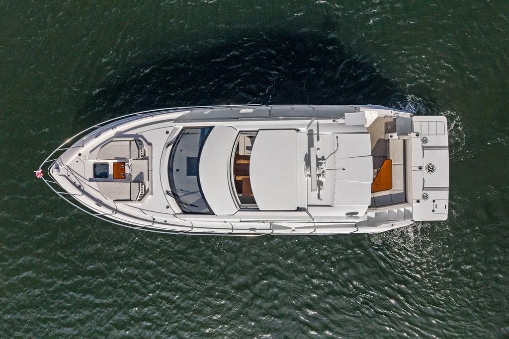 Cruisers Yachts 46 Cantius for Sale