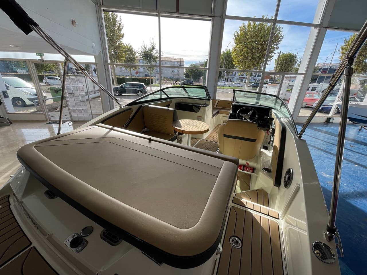 2025 Sea Ray SPX 190 Outboard for Sale in Viladamat, ES Bowrider 3