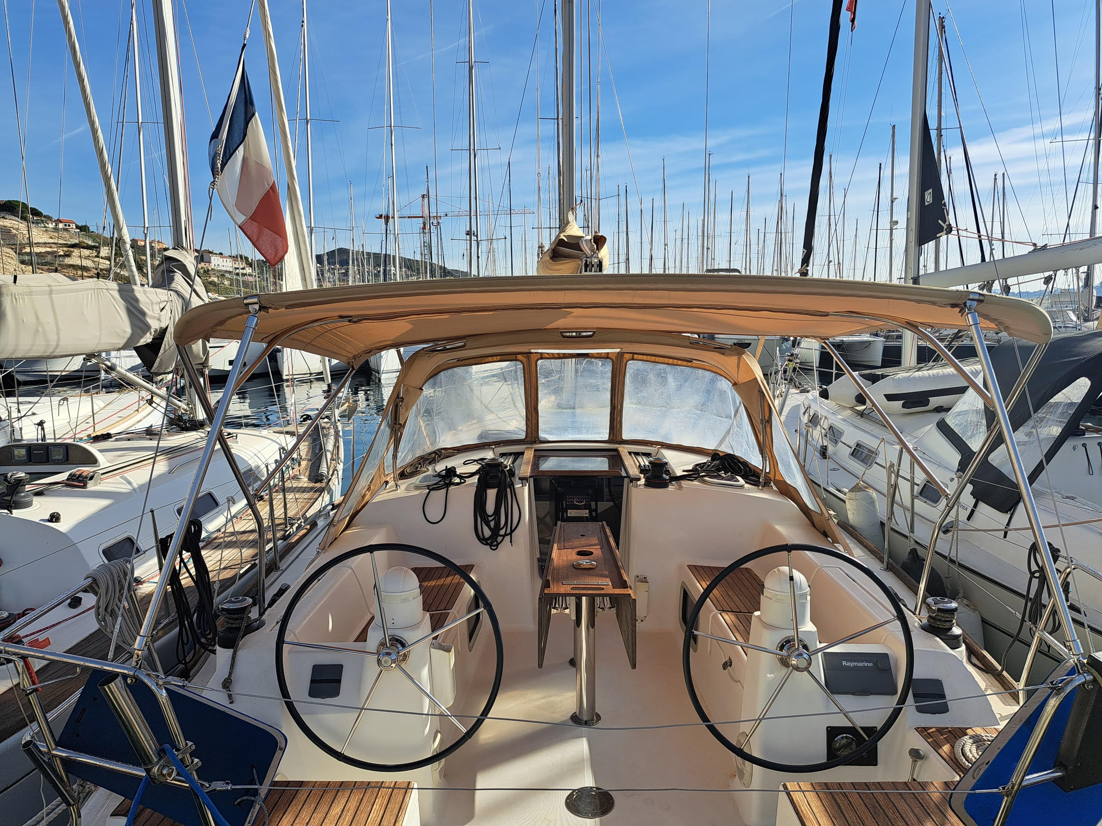 2011 Dufour 375 Grand Large in vendita a Marseille, FR Sloop