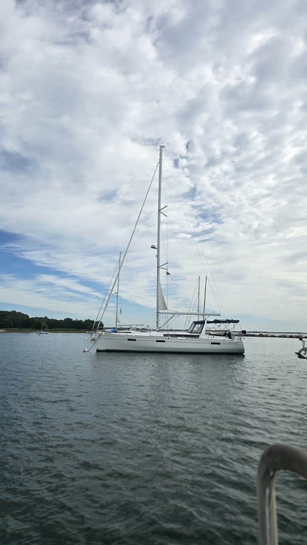2012 Beneteau Oceanis 45 zum Verkauf in Dartmouth, Massachusetts Sloop 4