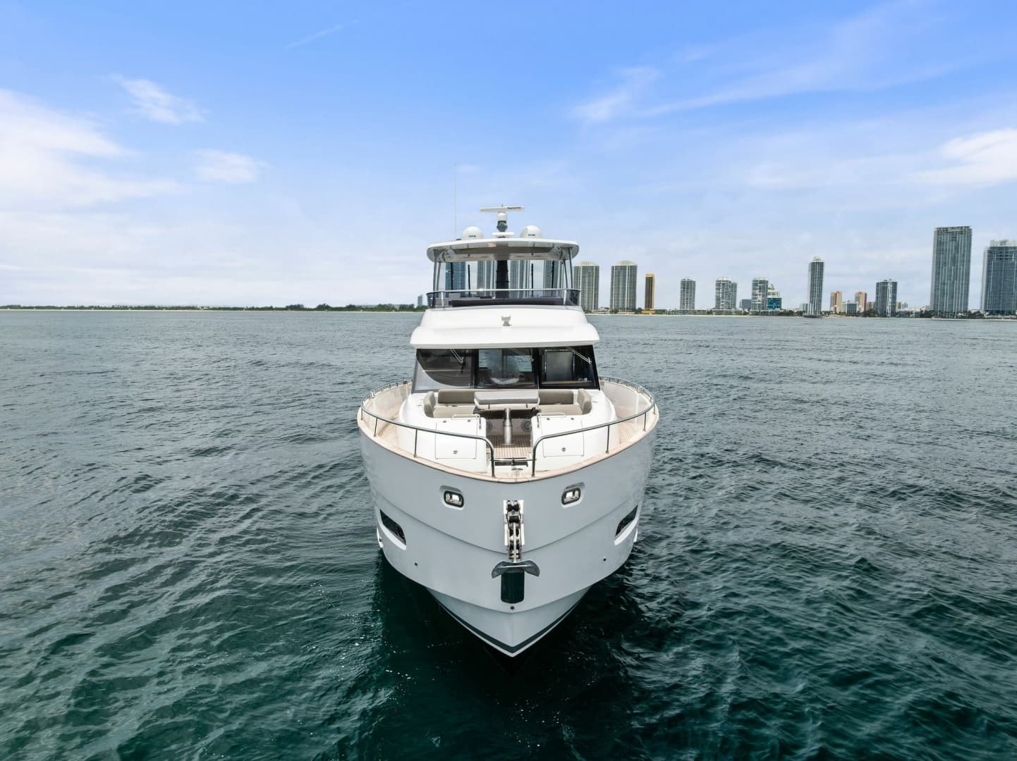 2021 Azimut Magellano 66 te koop in North Miami, Florida Flybridge 3