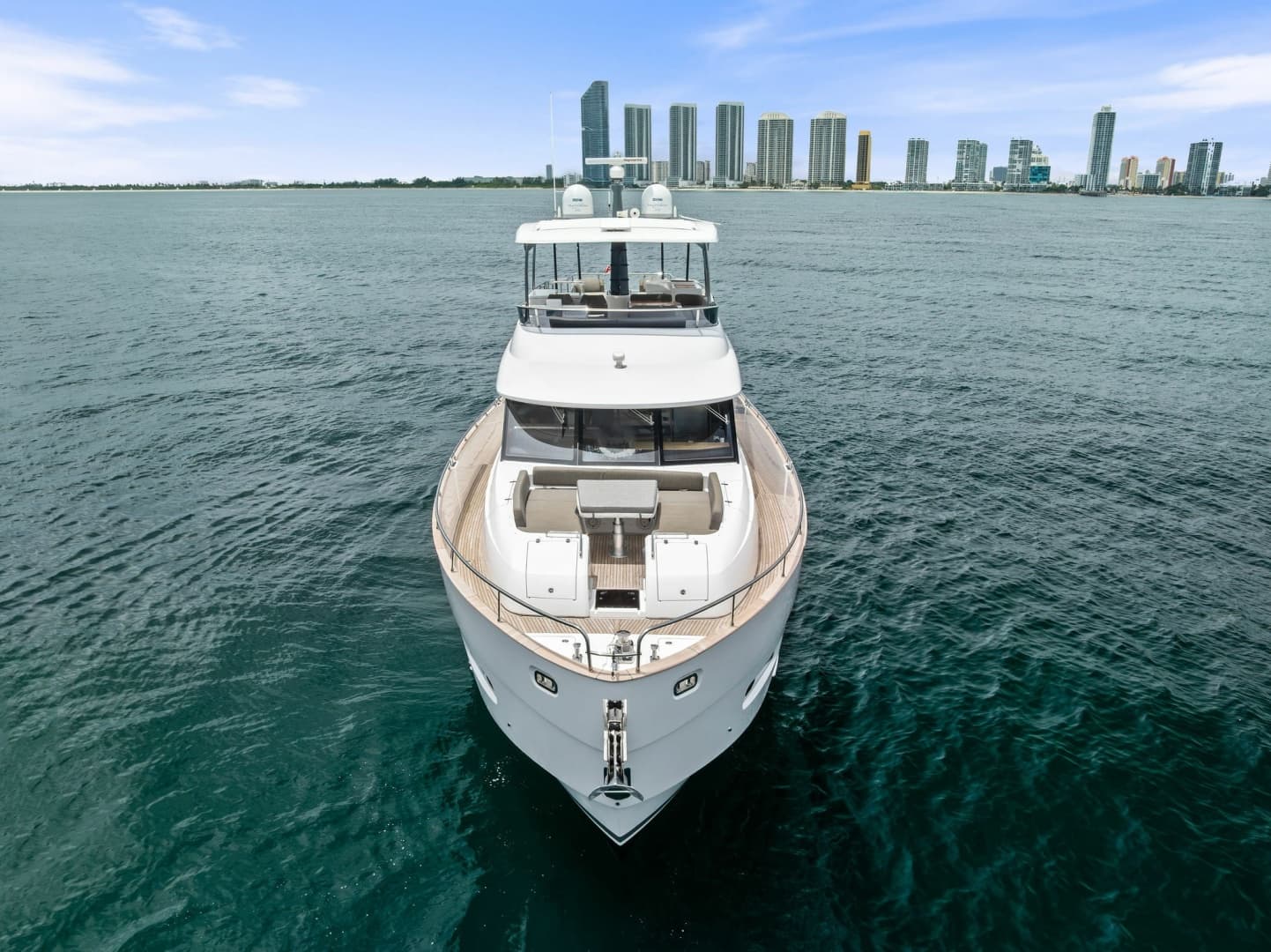 2021 Azimut Magellano 66 te koop in North Miami, Florida Flybridge 4