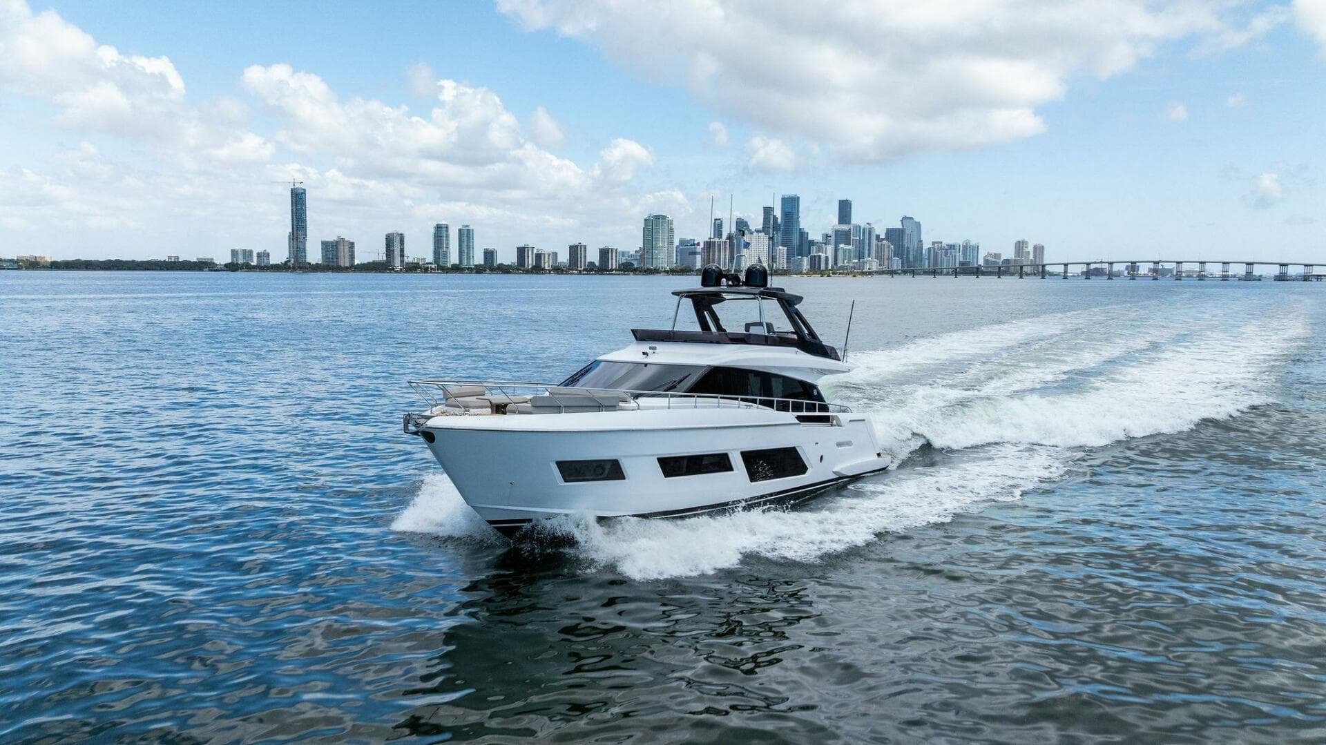 2023 Ferretti Yachts 670 zum Verkauf in Miami, Florida Flybridge 2