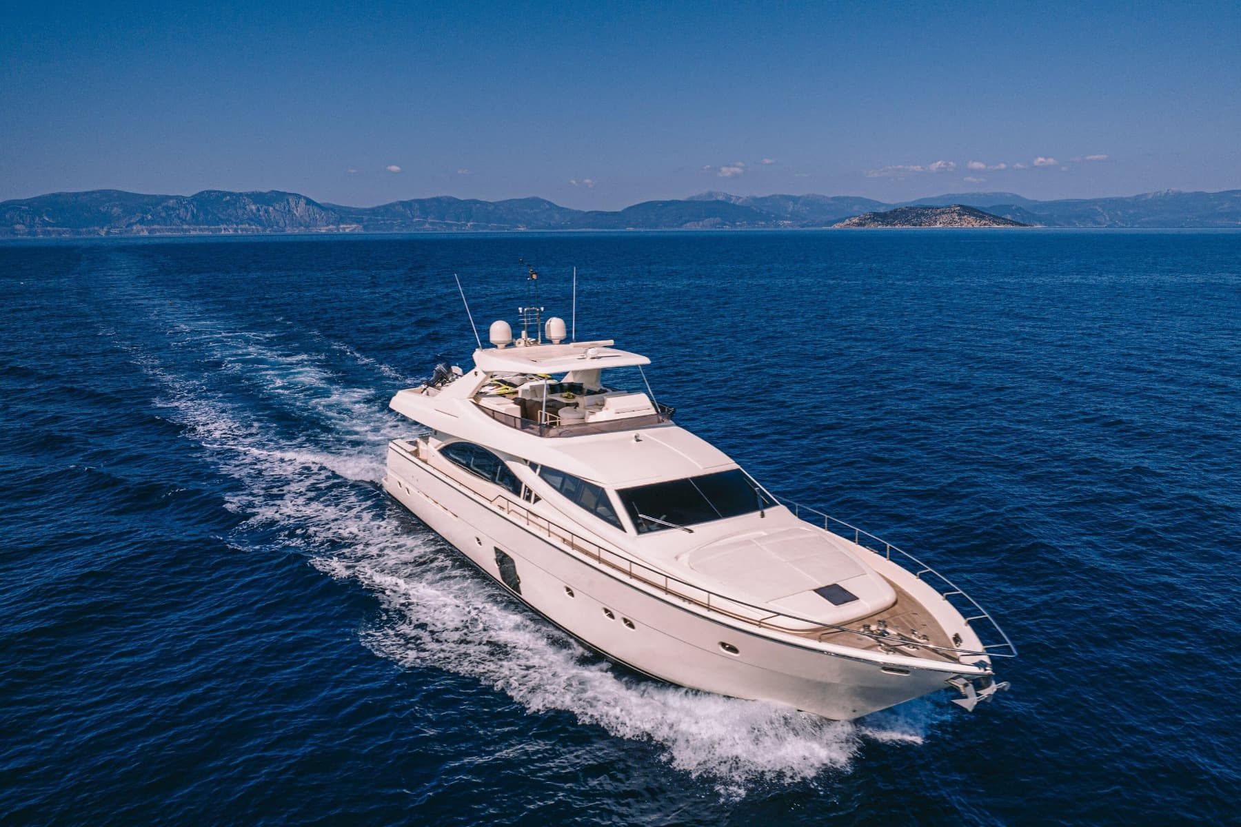 2009 Ferretti Yachts 830 for Sale in Athens, GR Flybridge 3