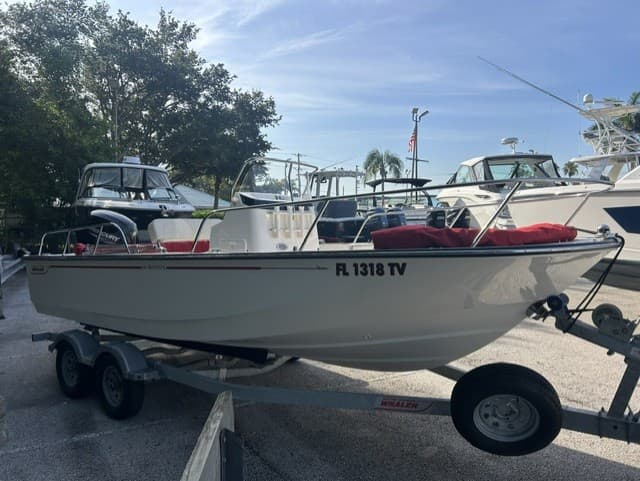 2024 Boston Whaler 190 Montauk for Sale in Stuart, Florida Center Console 3