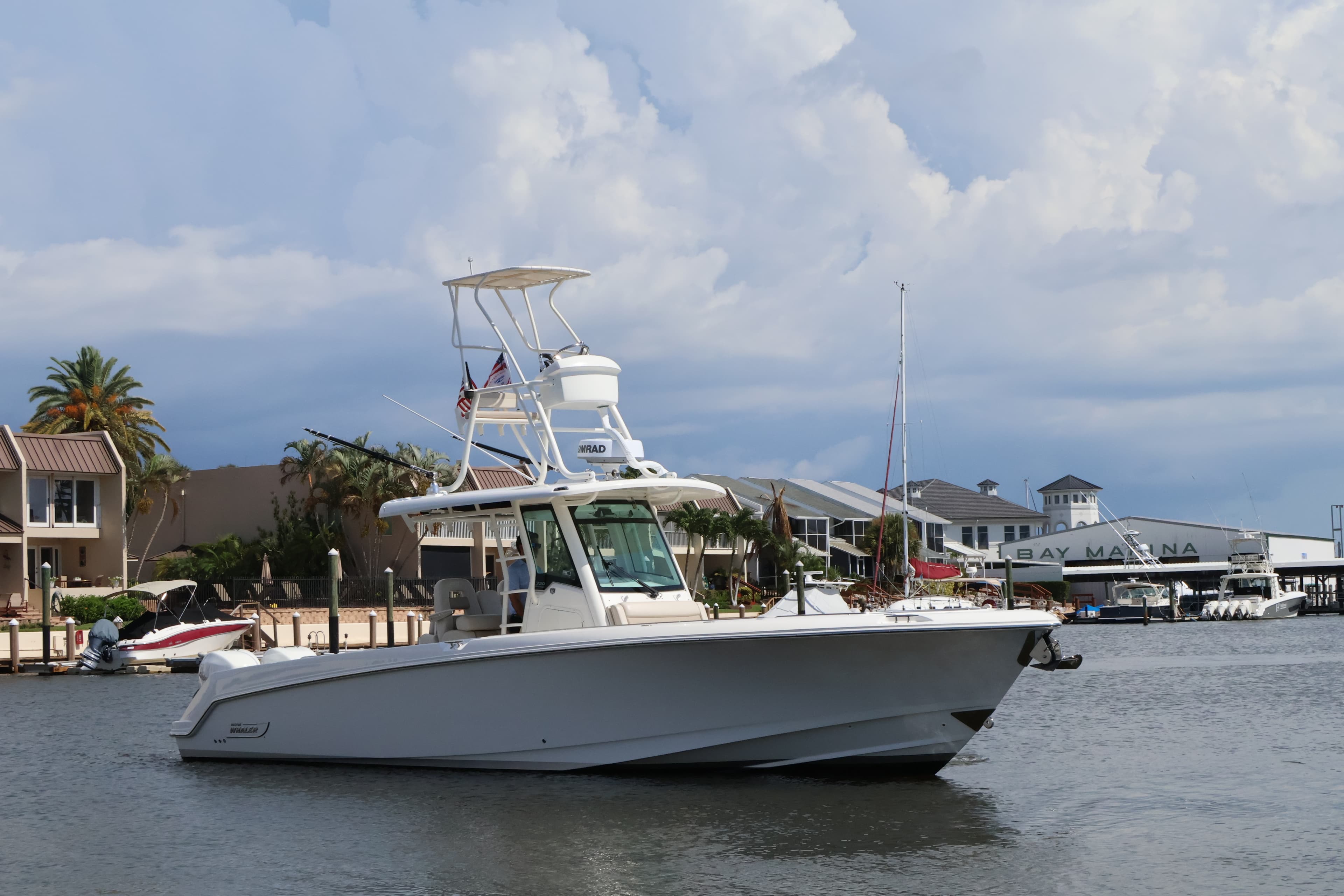2018 Boston Whaler 330 Outrage zum Verkauf in Naples, Florida Center Console 2