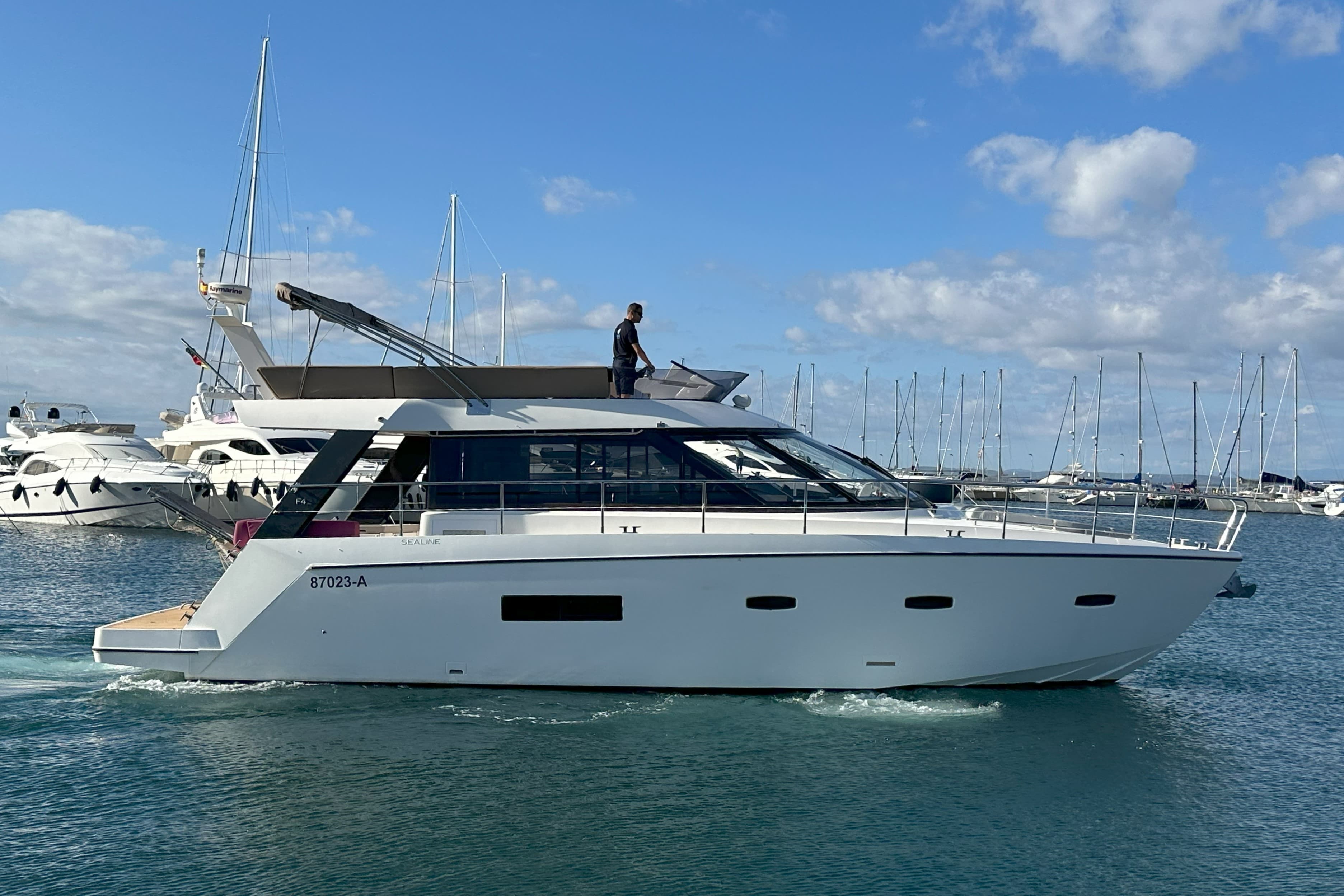 2011 SEALINE F42 in vendita a Roses, ES Motor Yacht