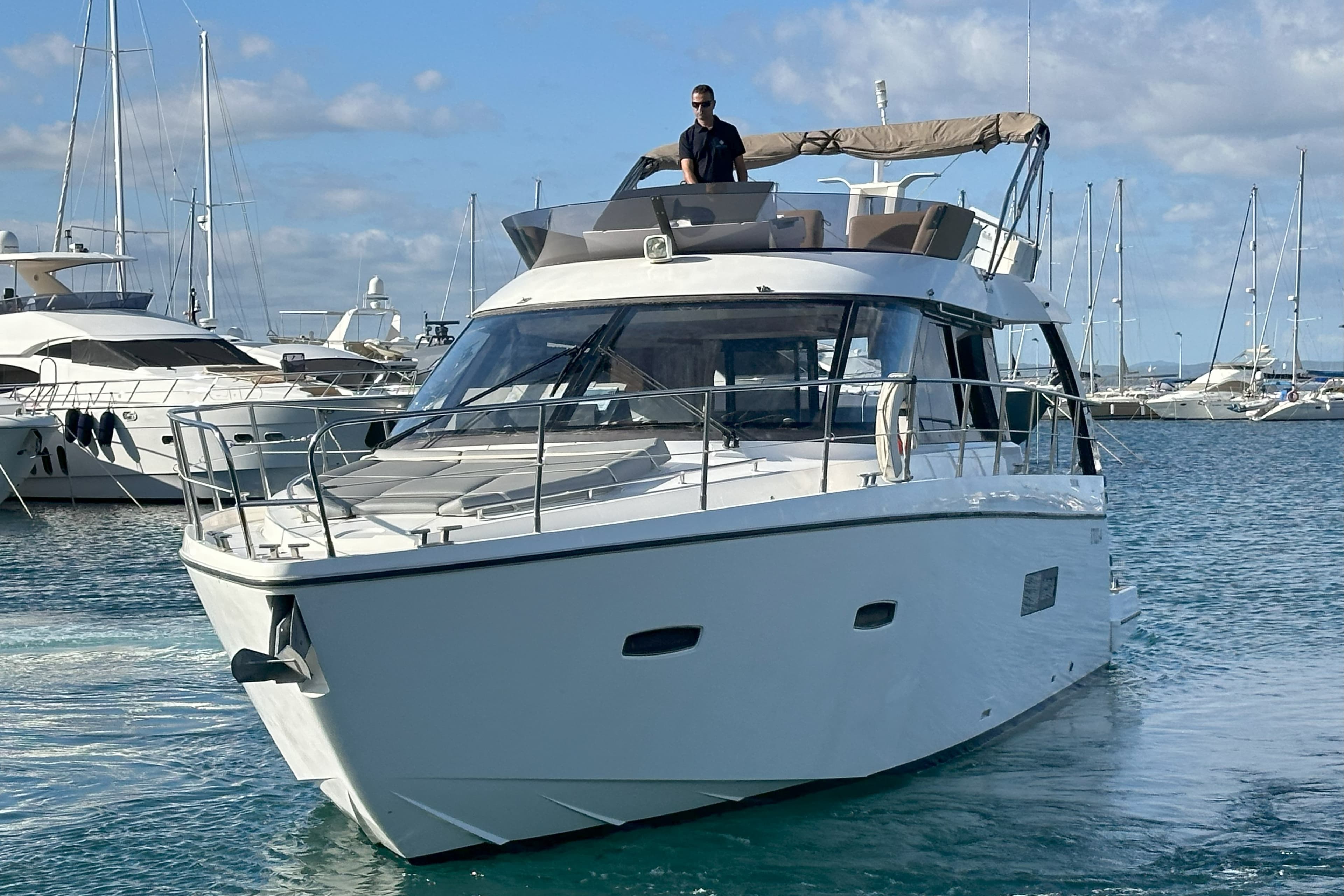 2011 SEALINE F42 in vendita a Roses, ES Motor Yacht 4