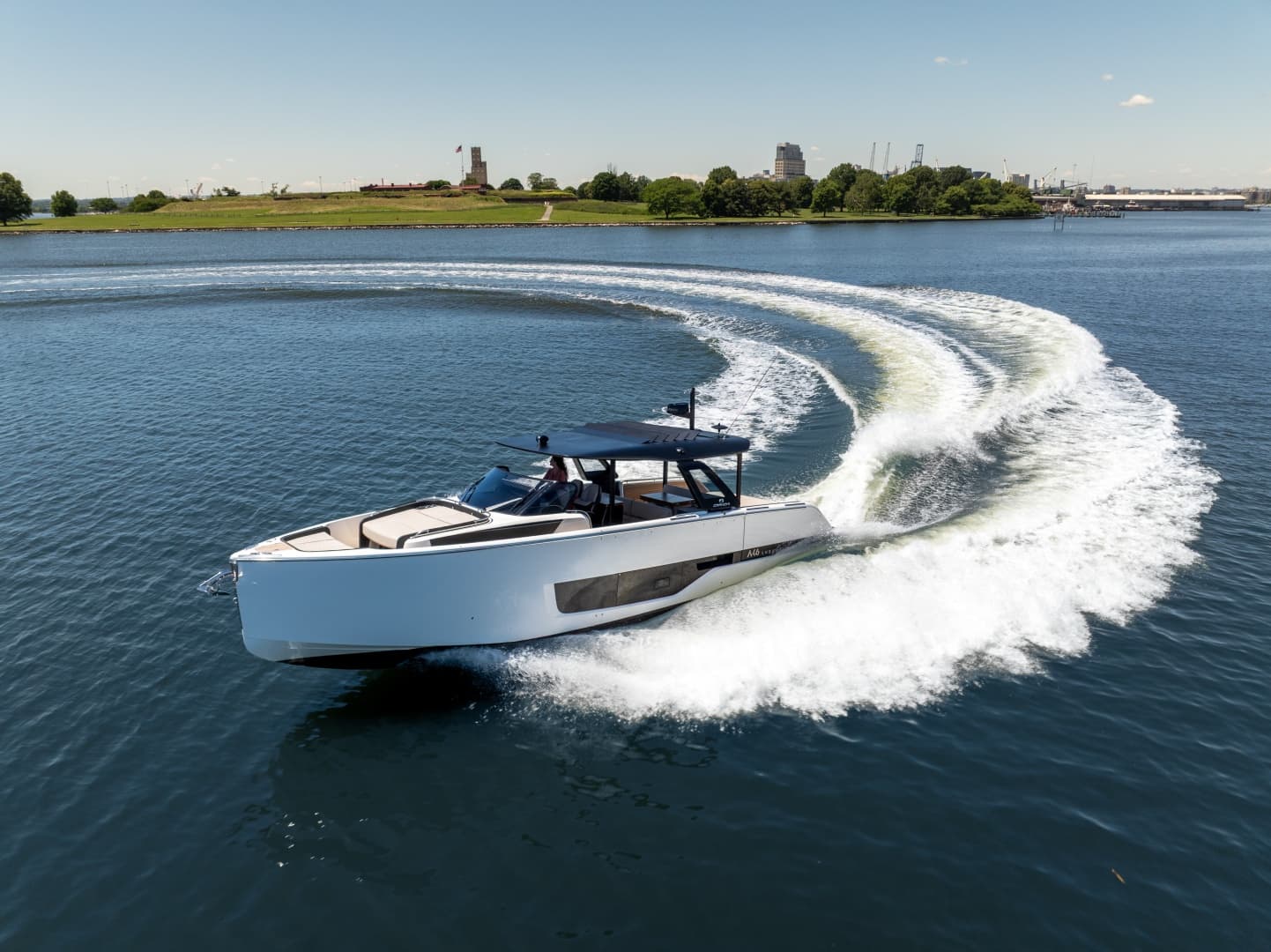 2026 Cranchi A46 Luxury Tender zum Verkauf in Baltimore, Maryland Walk-around Boats