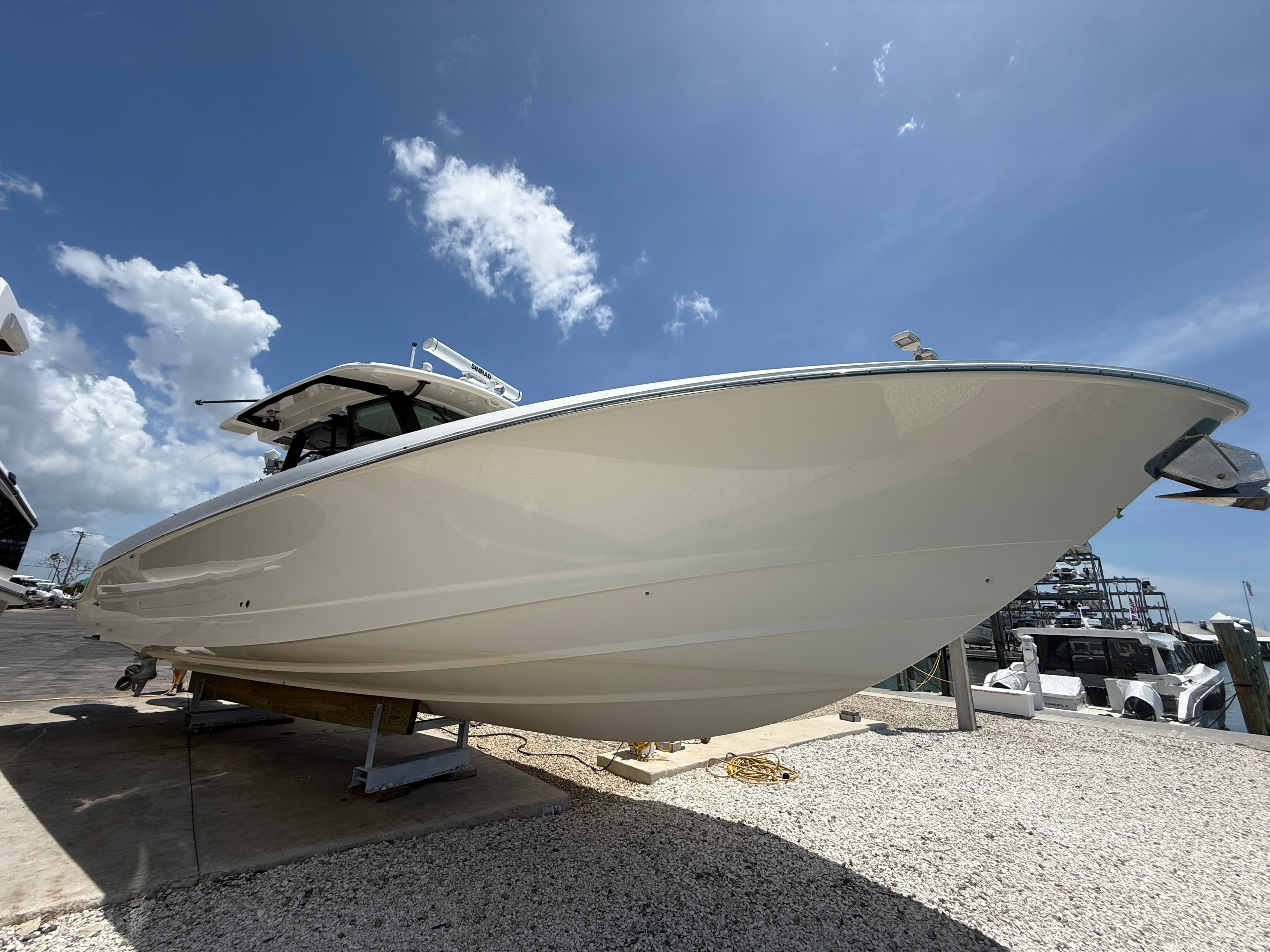 2023 Boston Whaler 380 Outrage a la venta en Sarasota, FL Center Console 5