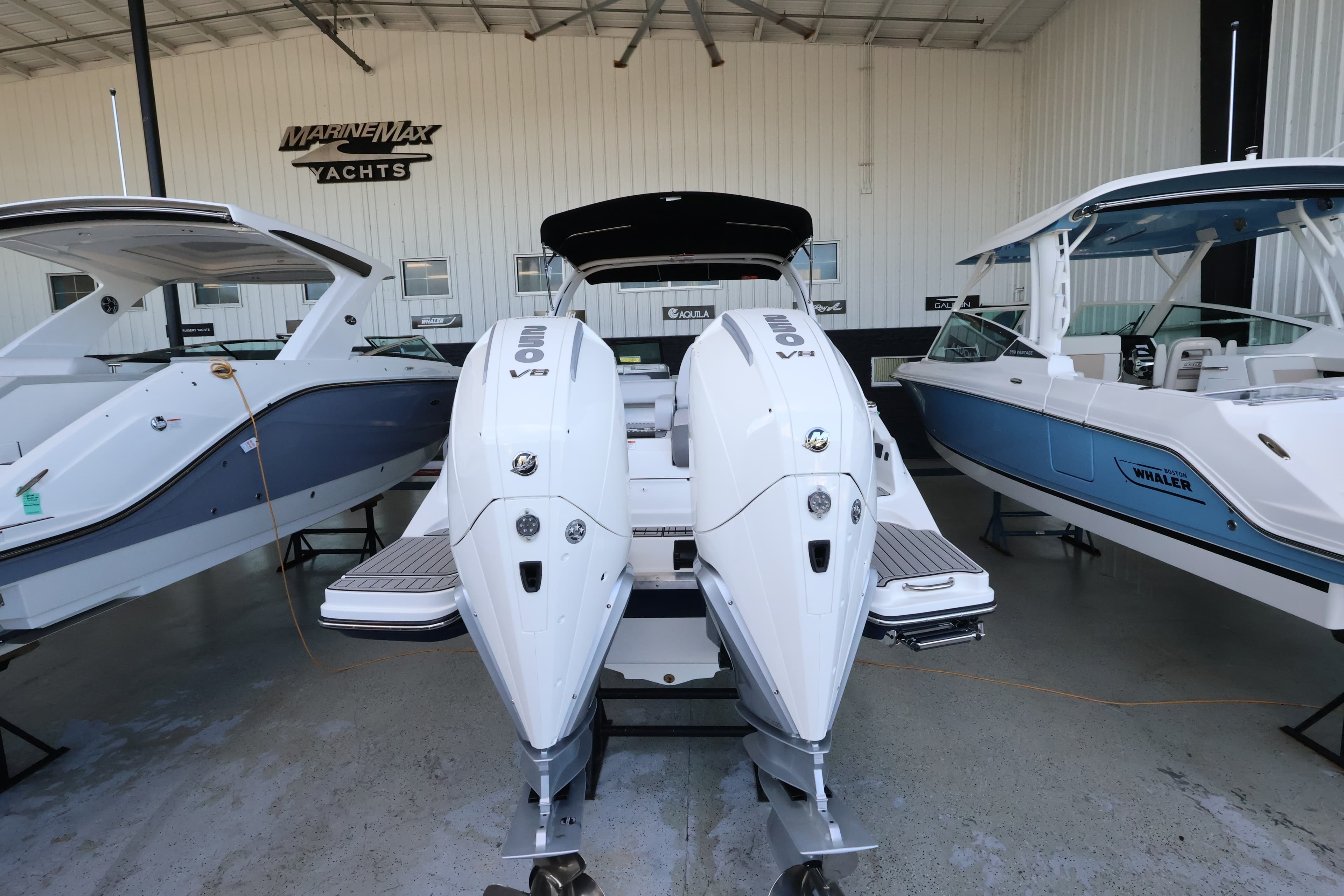 2027 Sea Ray SDX 290 Outboard zum Verkauf in Naples, Florida Bowrider 3
