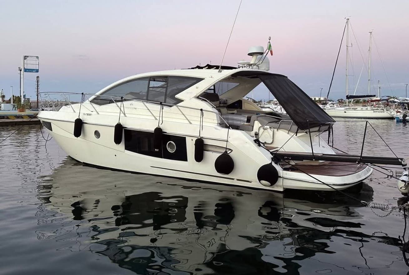 2014 Cranchi M44 HT zum Verkauf in Palermo, IT Sport Cruiser 3